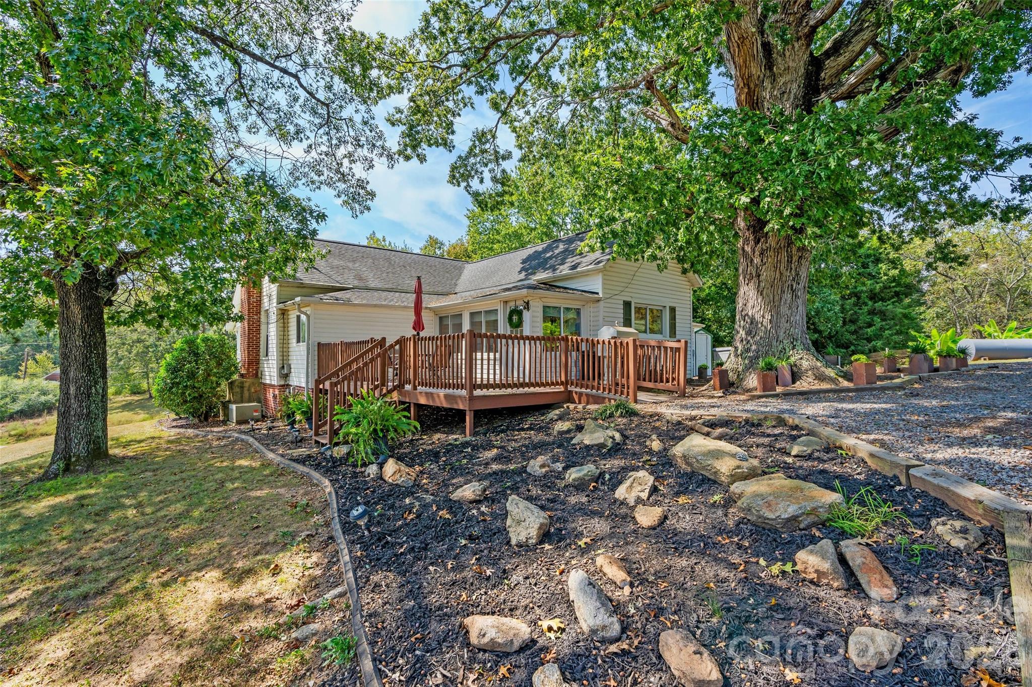 5780 S NC 16 Business Highway — Maiden