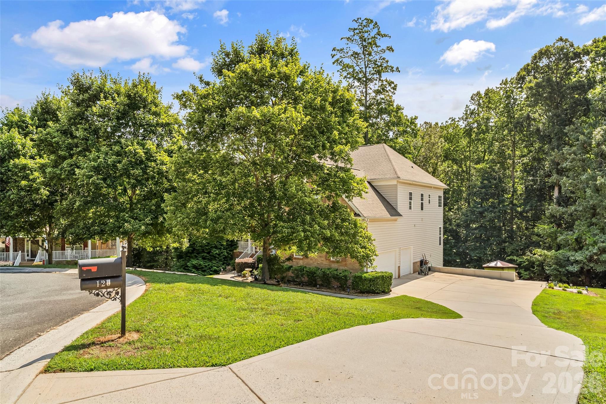 120 Harrison Point Court — Mooresville