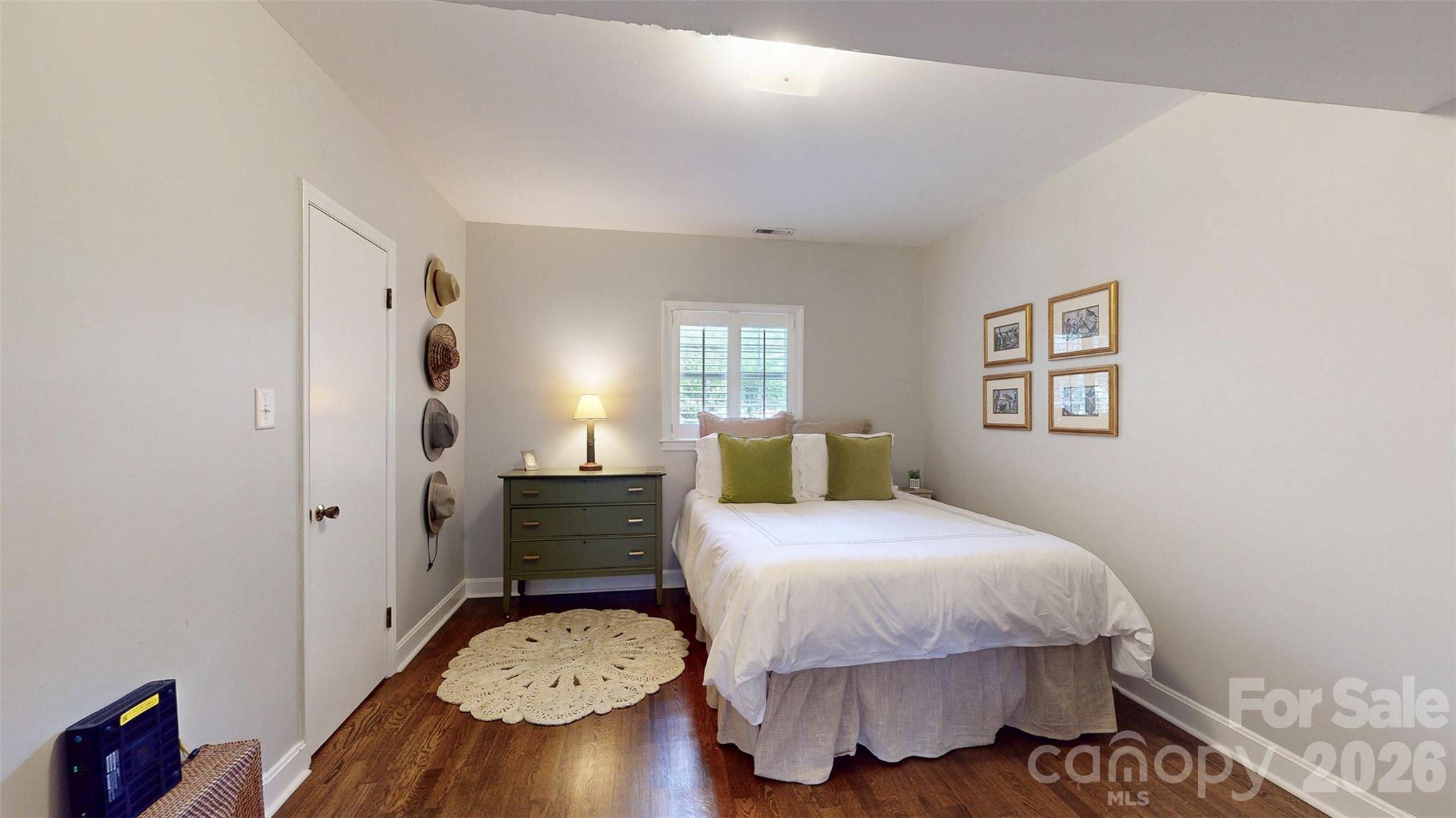 1419 Cavendish Court — Charlotte