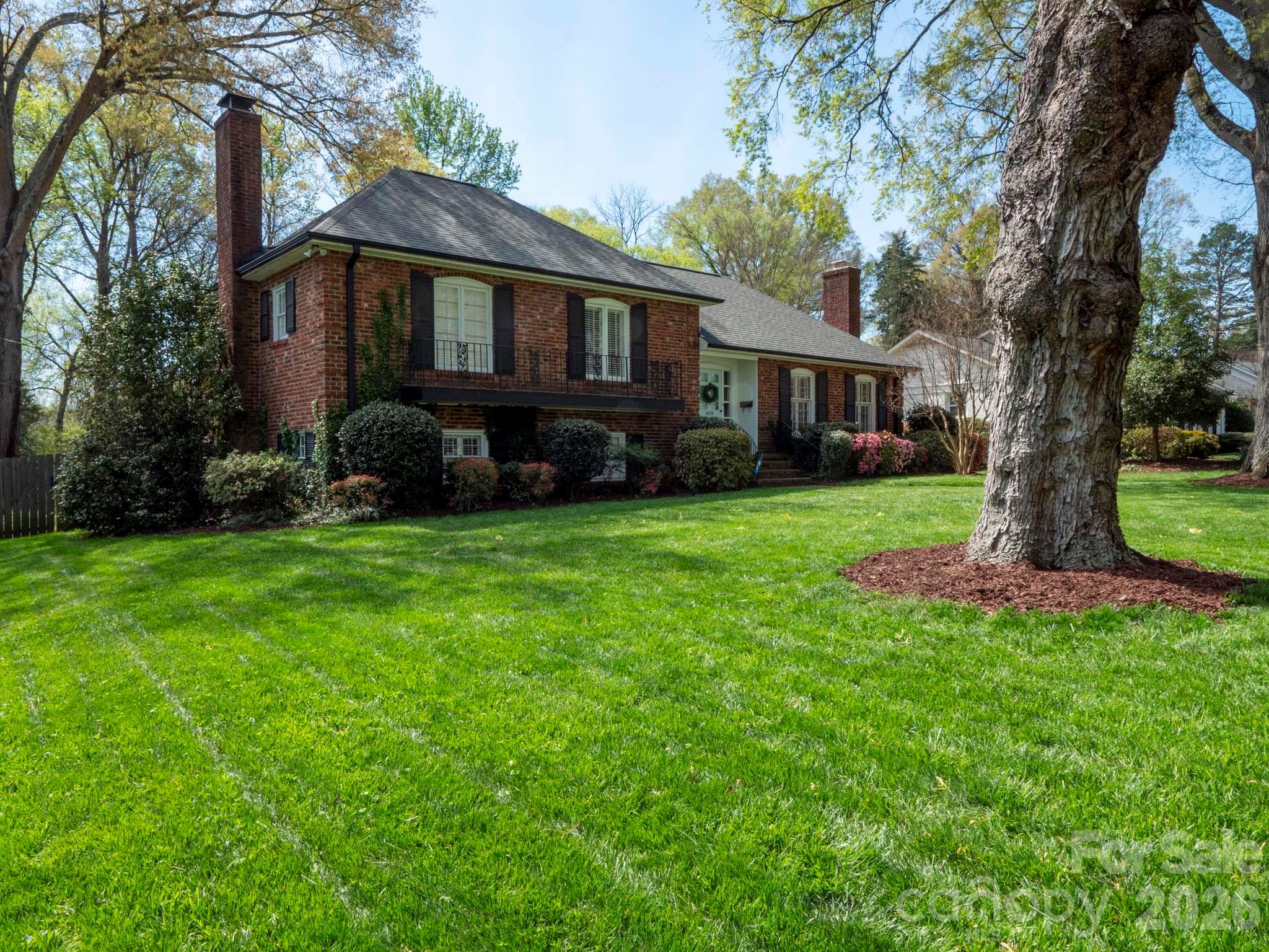 1419 Cavendish Court — Charlotte