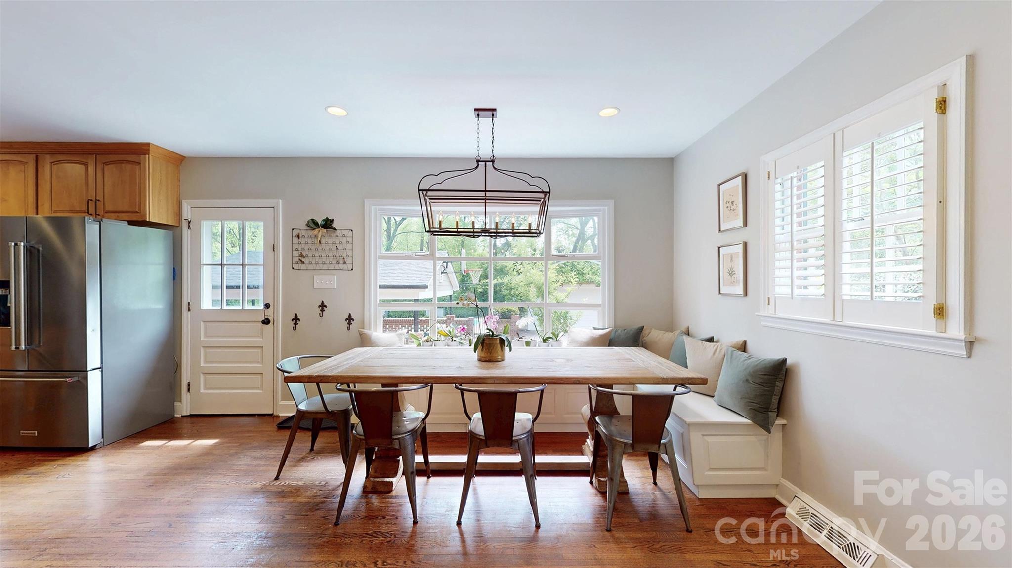1419 Cavendish Court — Charlotte