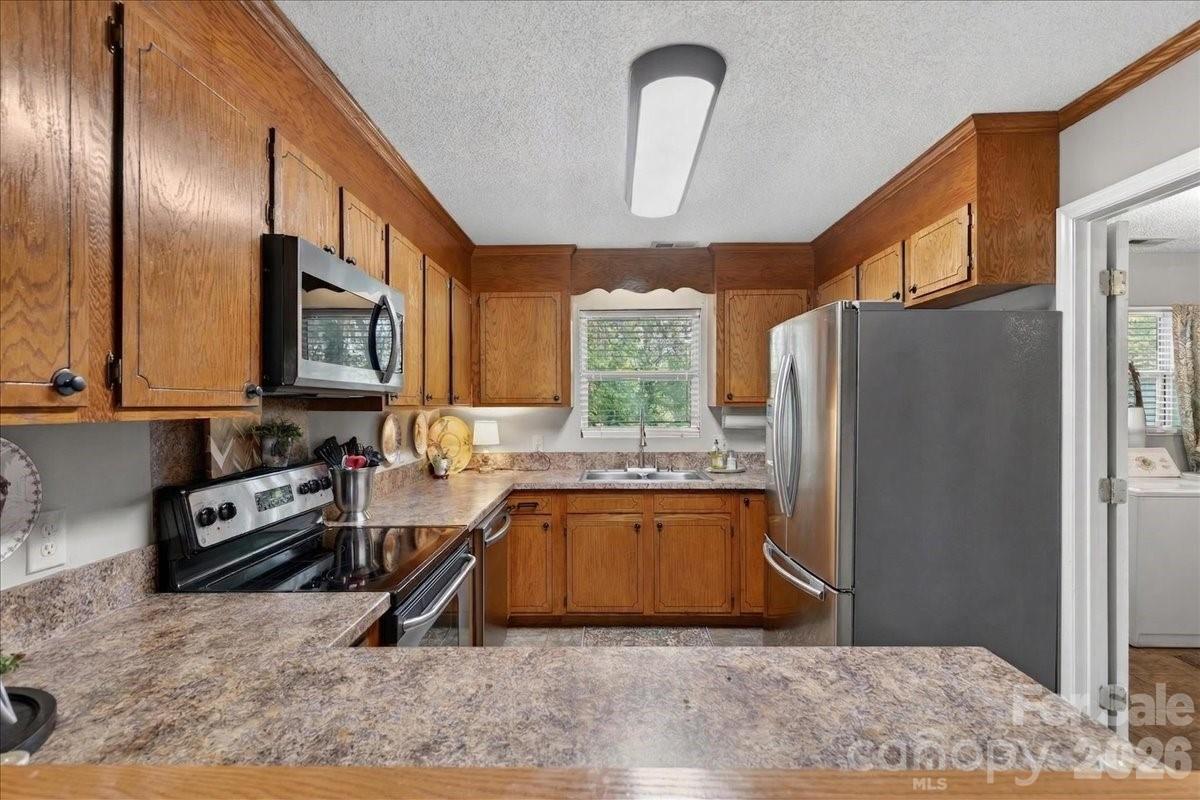 7142 Little Mountain Road — Sherrills Ford