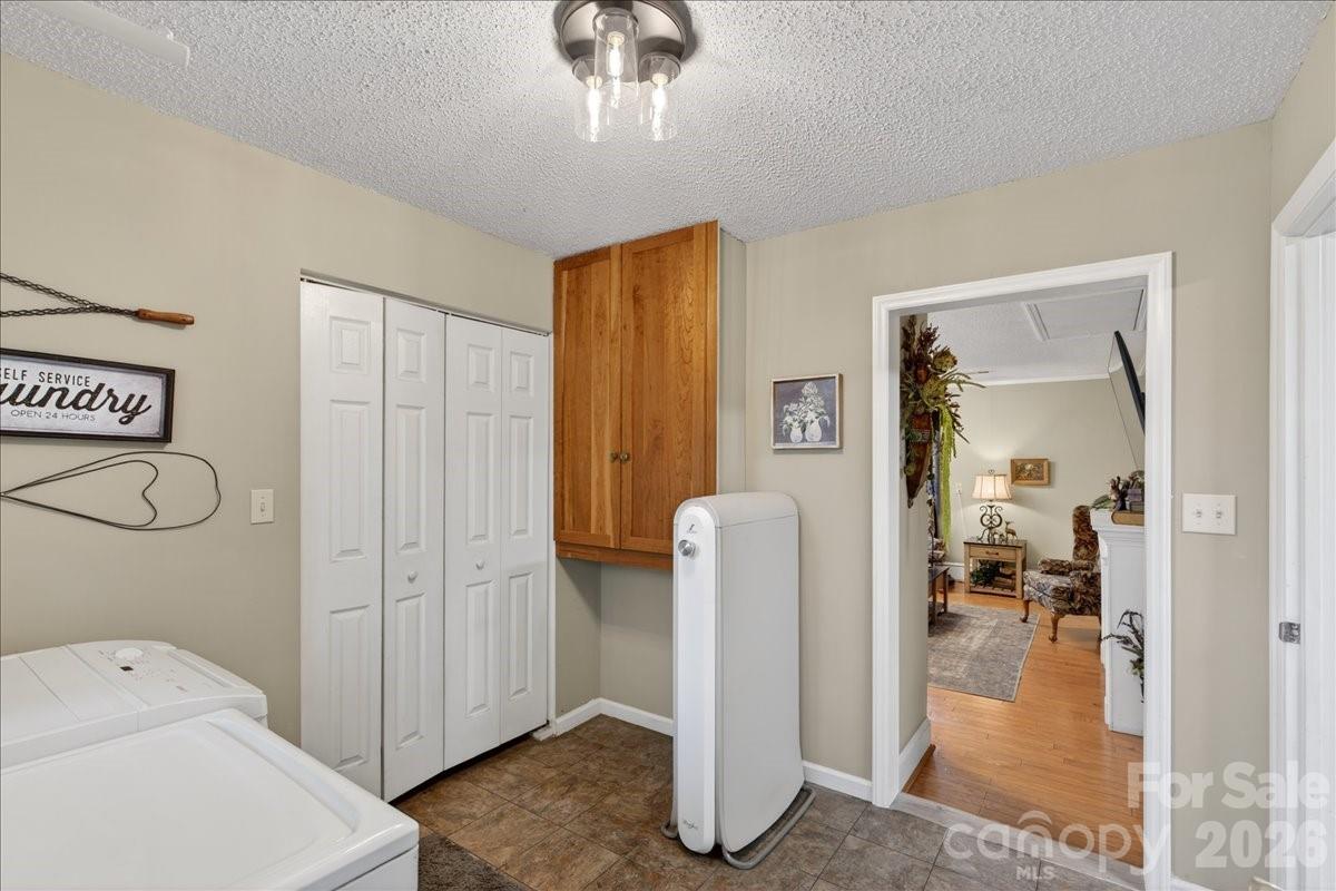 7142 Little Mountain Road — Sherrills Ford