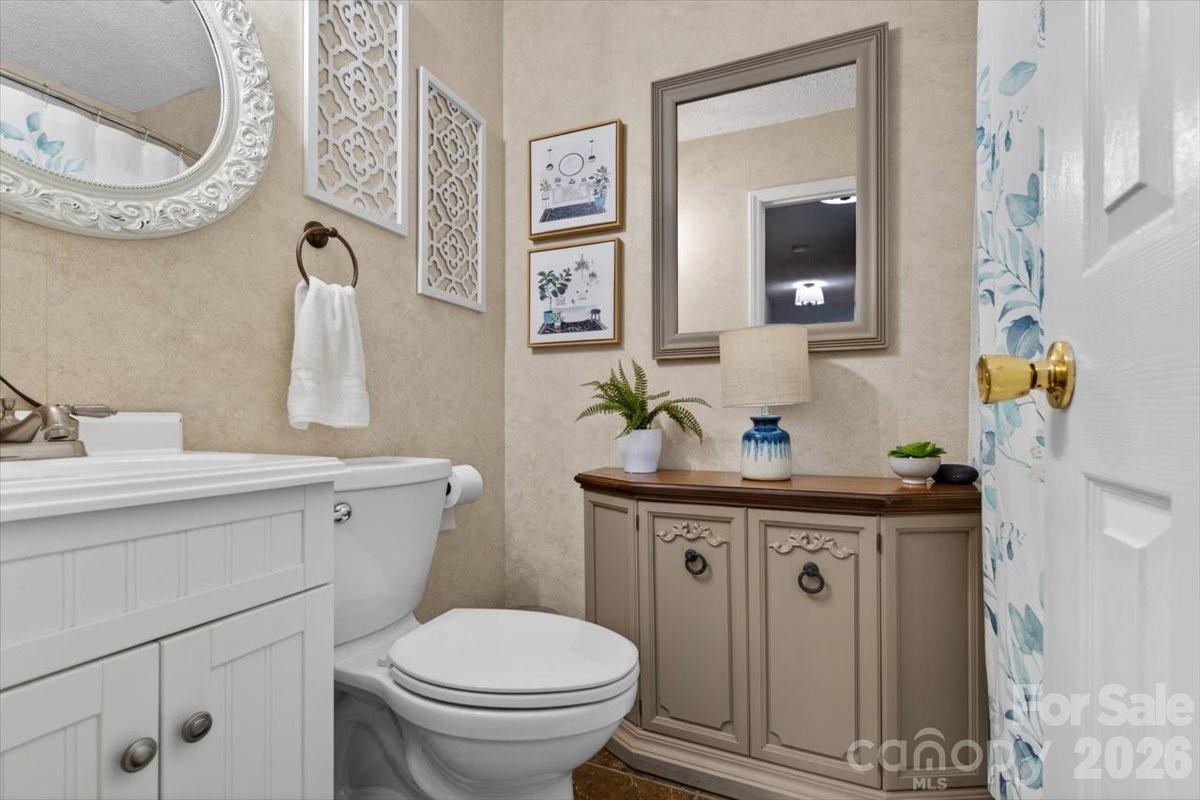 7142 Little Mountain Road — Sherrills Ford