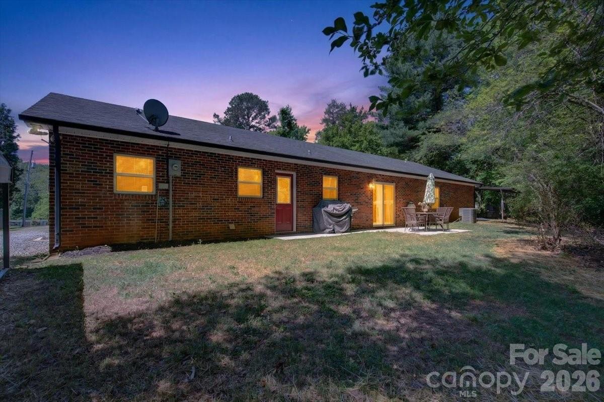 7142 Little Mountain Road — Sherrills Ford