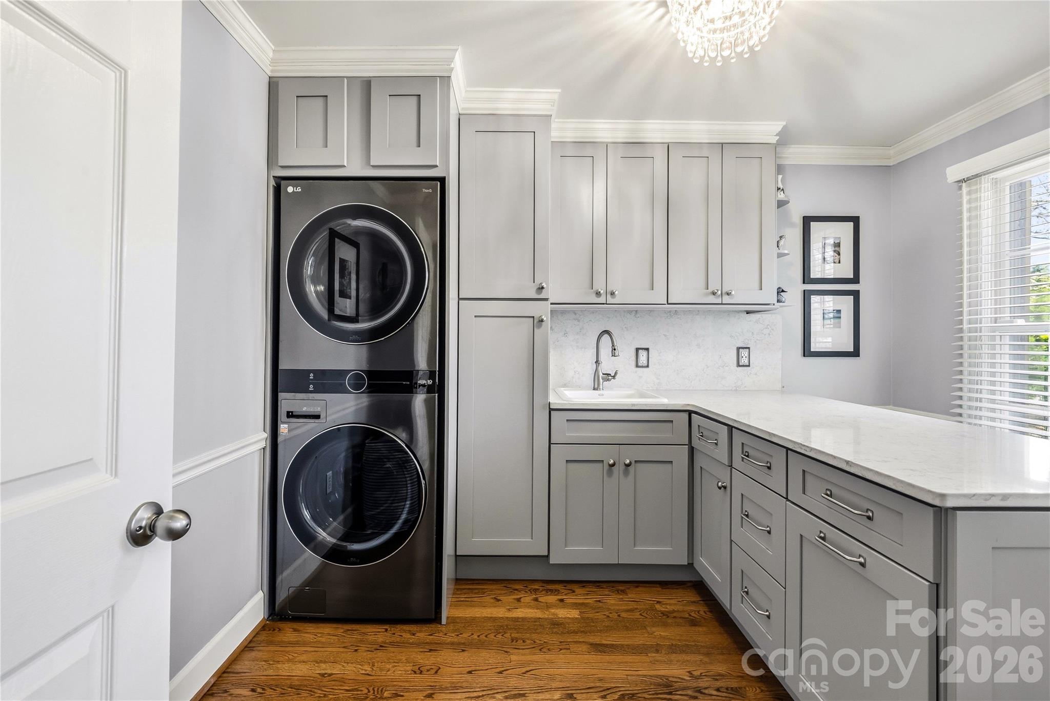 1218 Everette Place — Hendersonville
