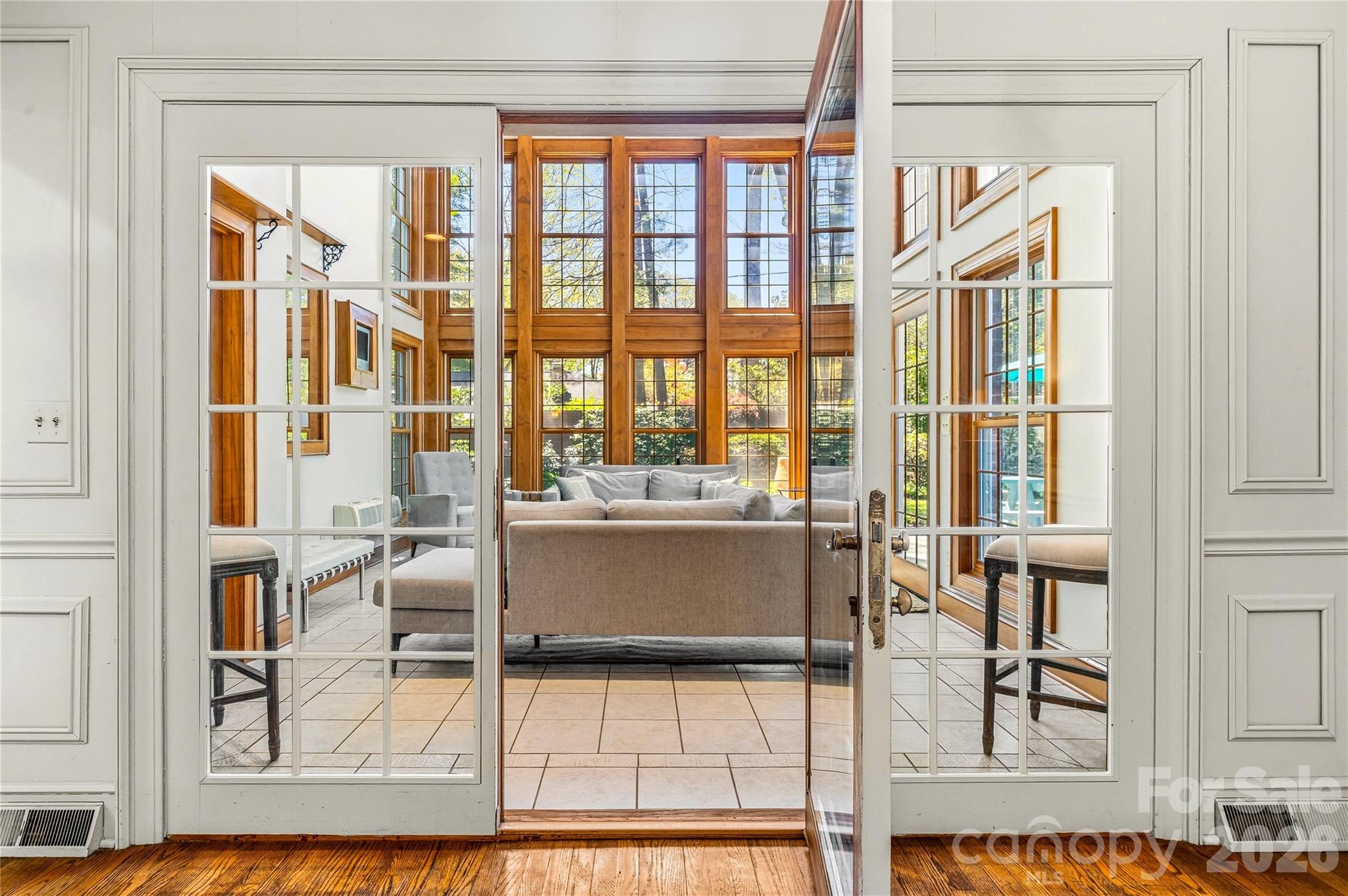 1218 Everette Place — Hendersonville
