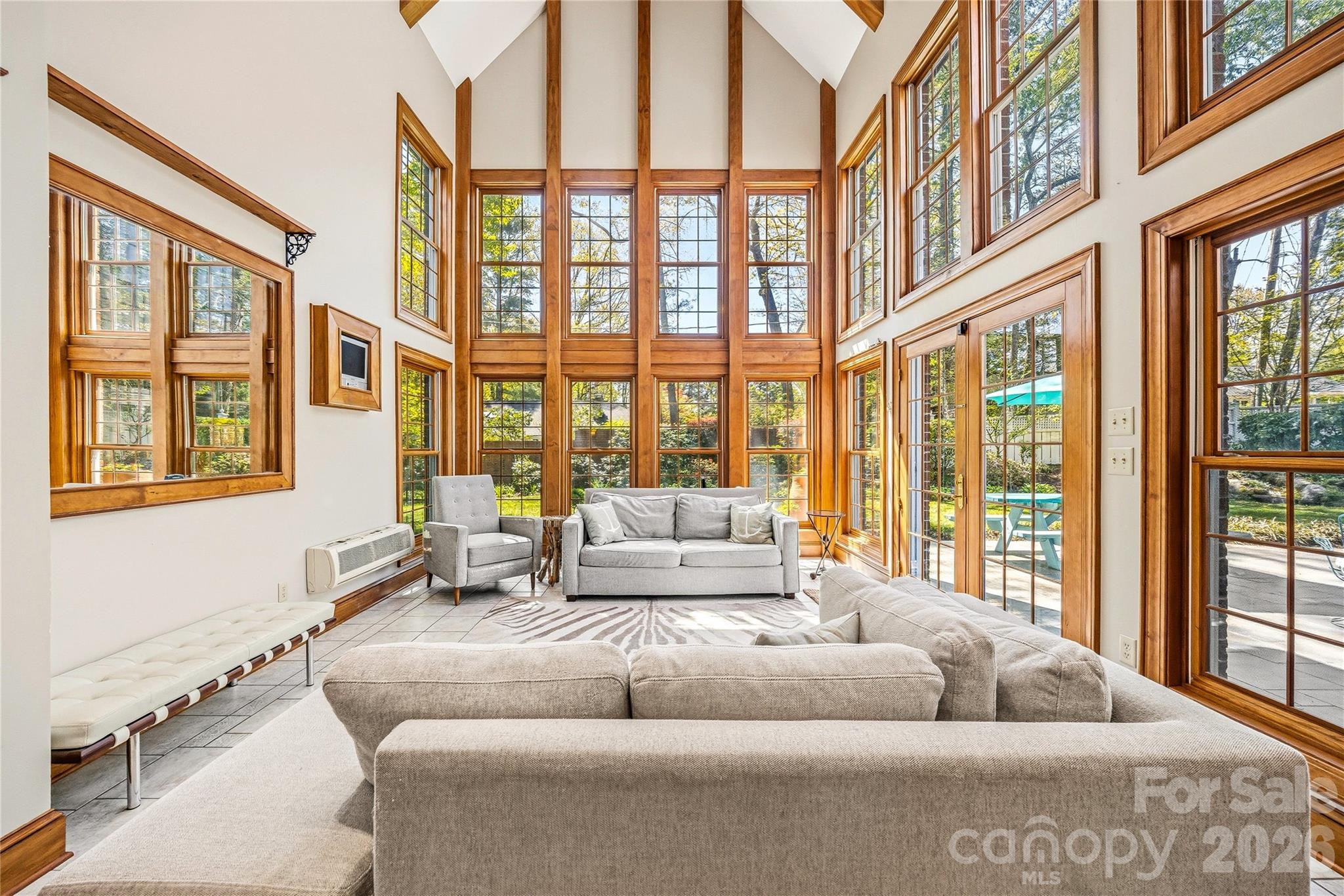 1218 Everette Place — Hendersonville