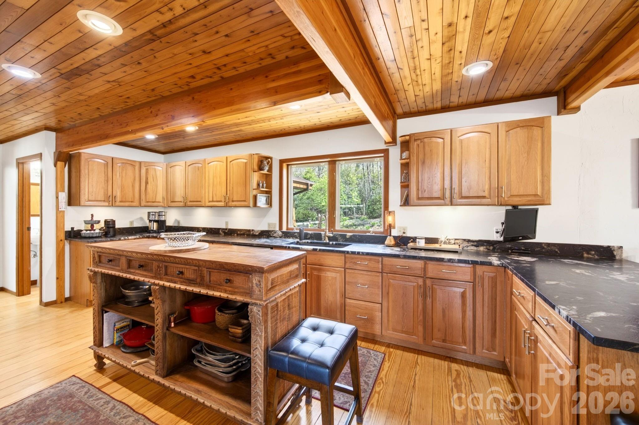 6 Orchard Knob Lane — Black Mountain
