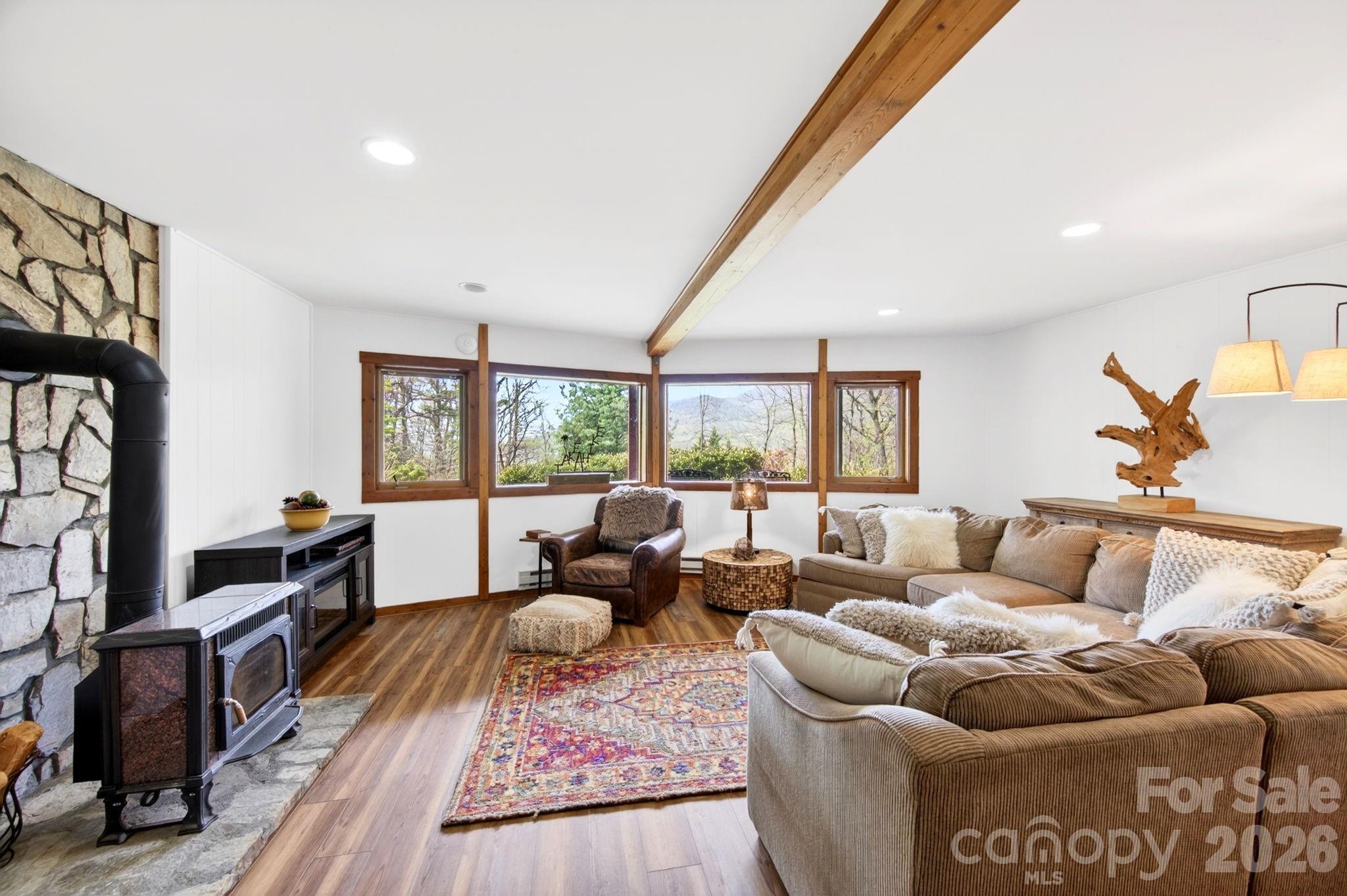 6 Orchard Knob Lane — Black Mountain