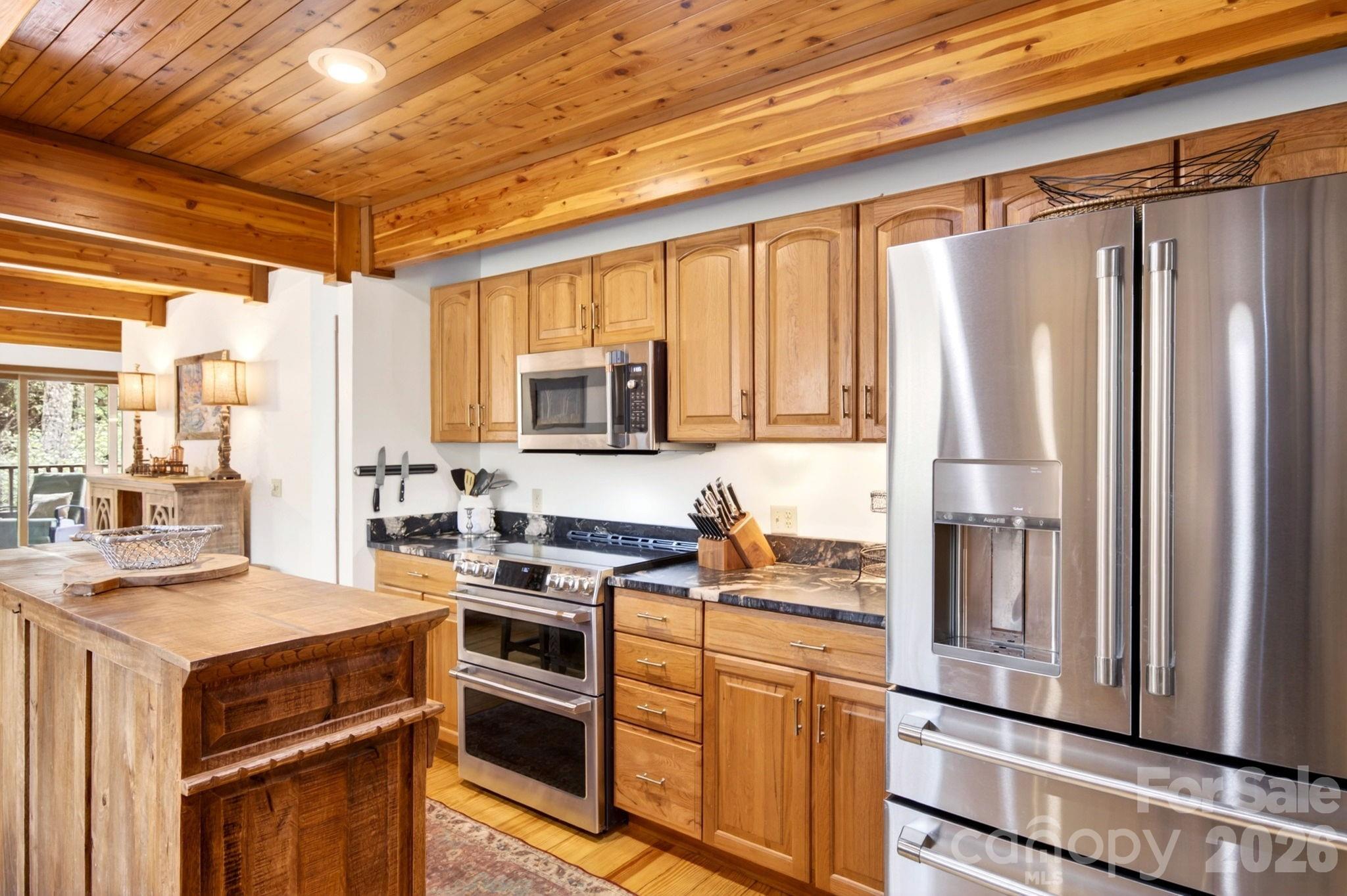 6 Orchard Knob Lane — Black Mountain