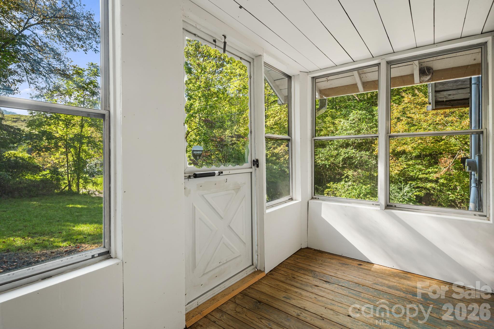 456 Maney Branch Road — Burnsville