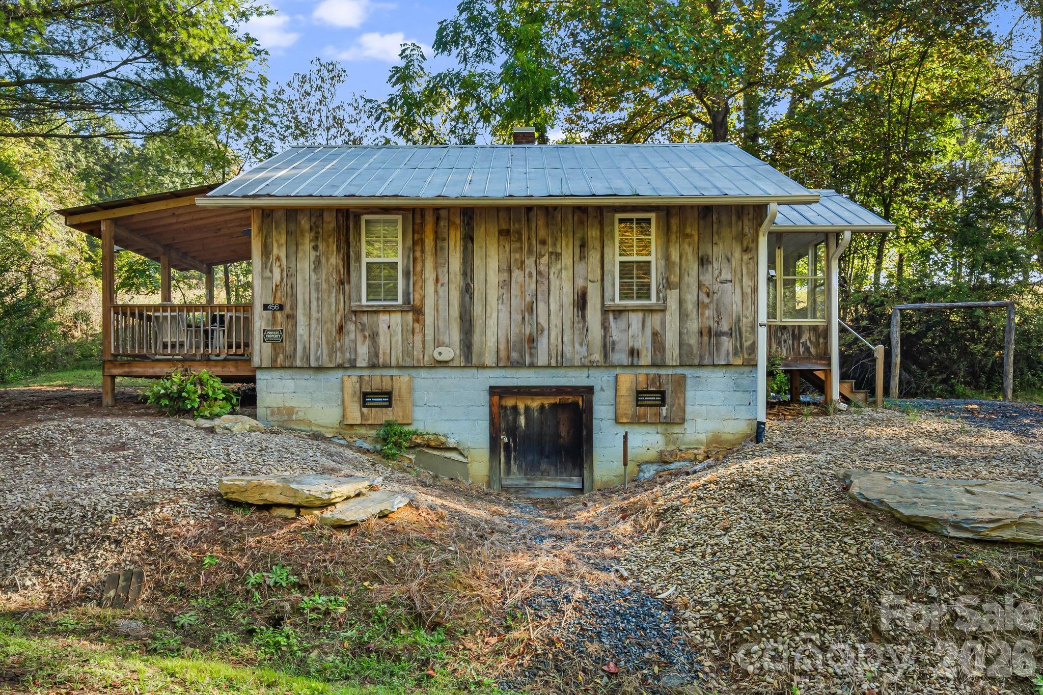 456 Maney Branch Road — Burnsville