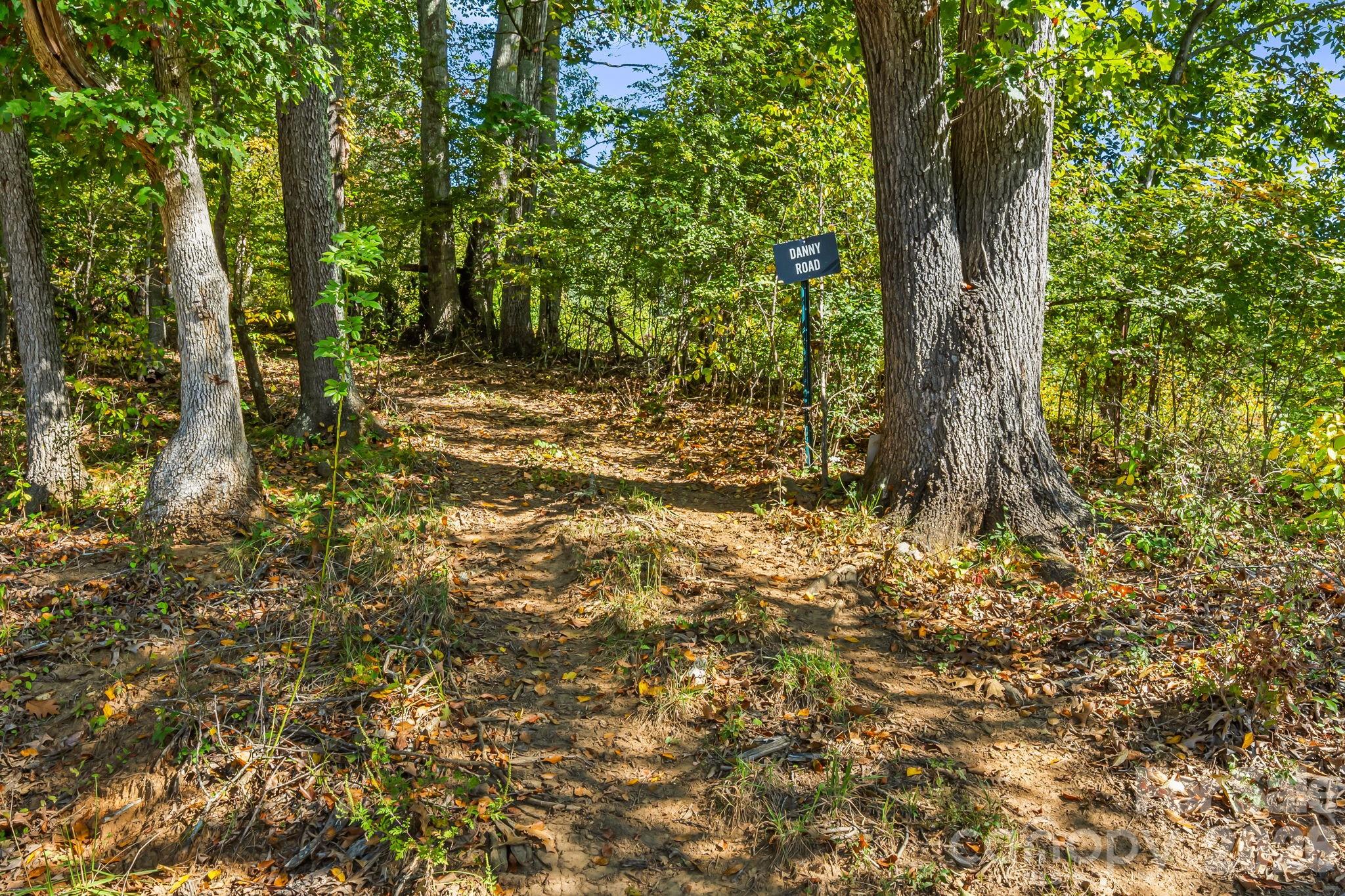 456 Maney Branch Road — Burnsville