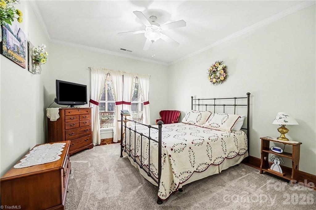 115 Town Lot Drive — Pfafftown