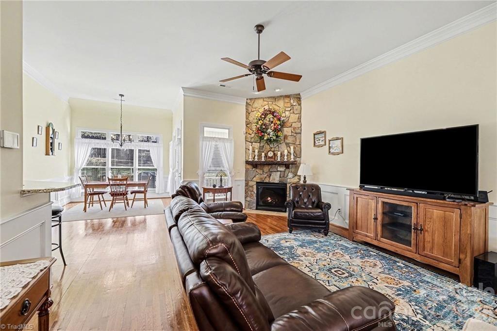 115 Town Lot Drive — Pfafftown