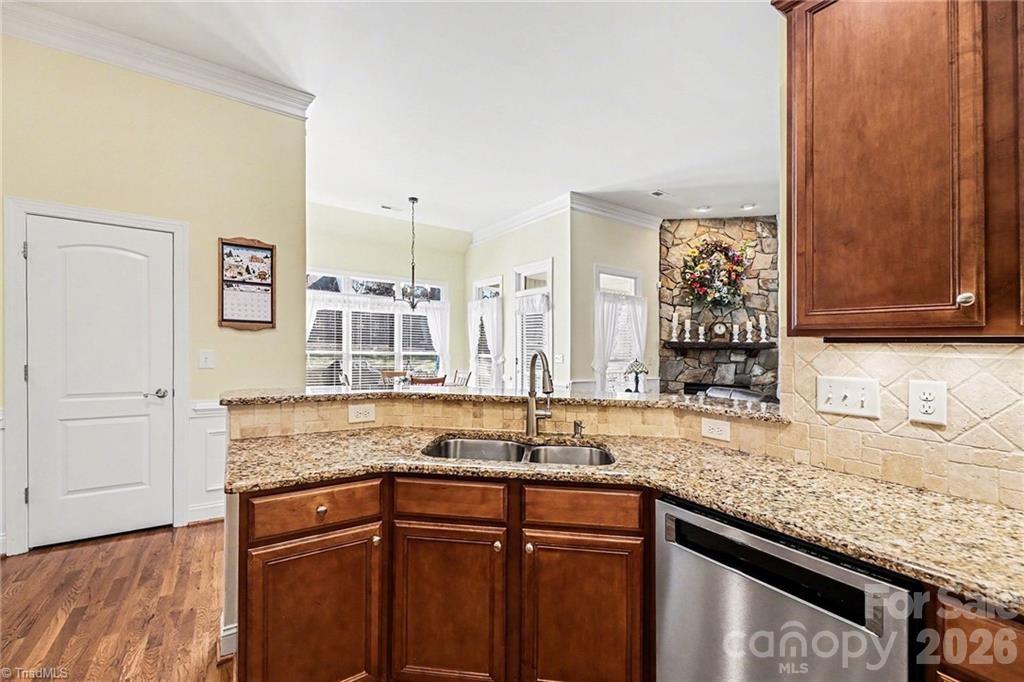 115 Town Lot Drive — Pfafftown