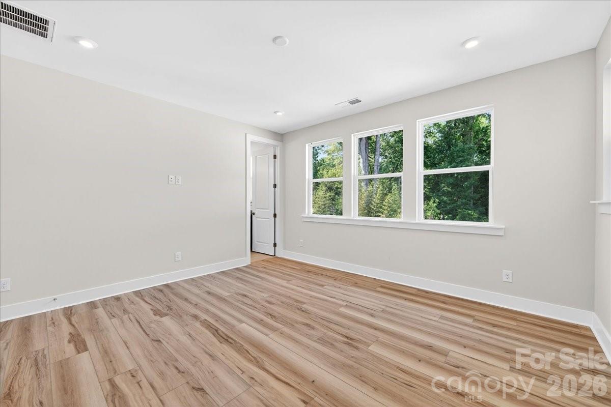 6022 Pivot Court — Charlotte