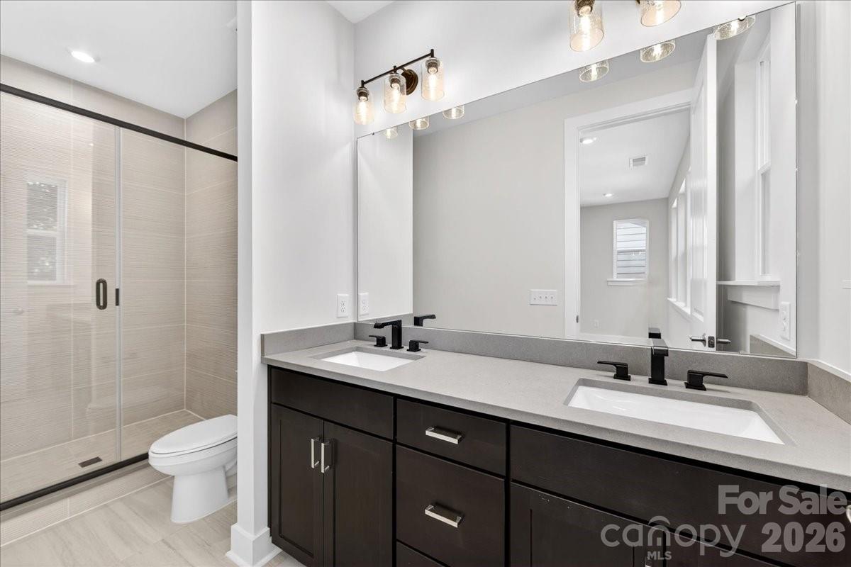 6022 Pivot Court — Charlotte