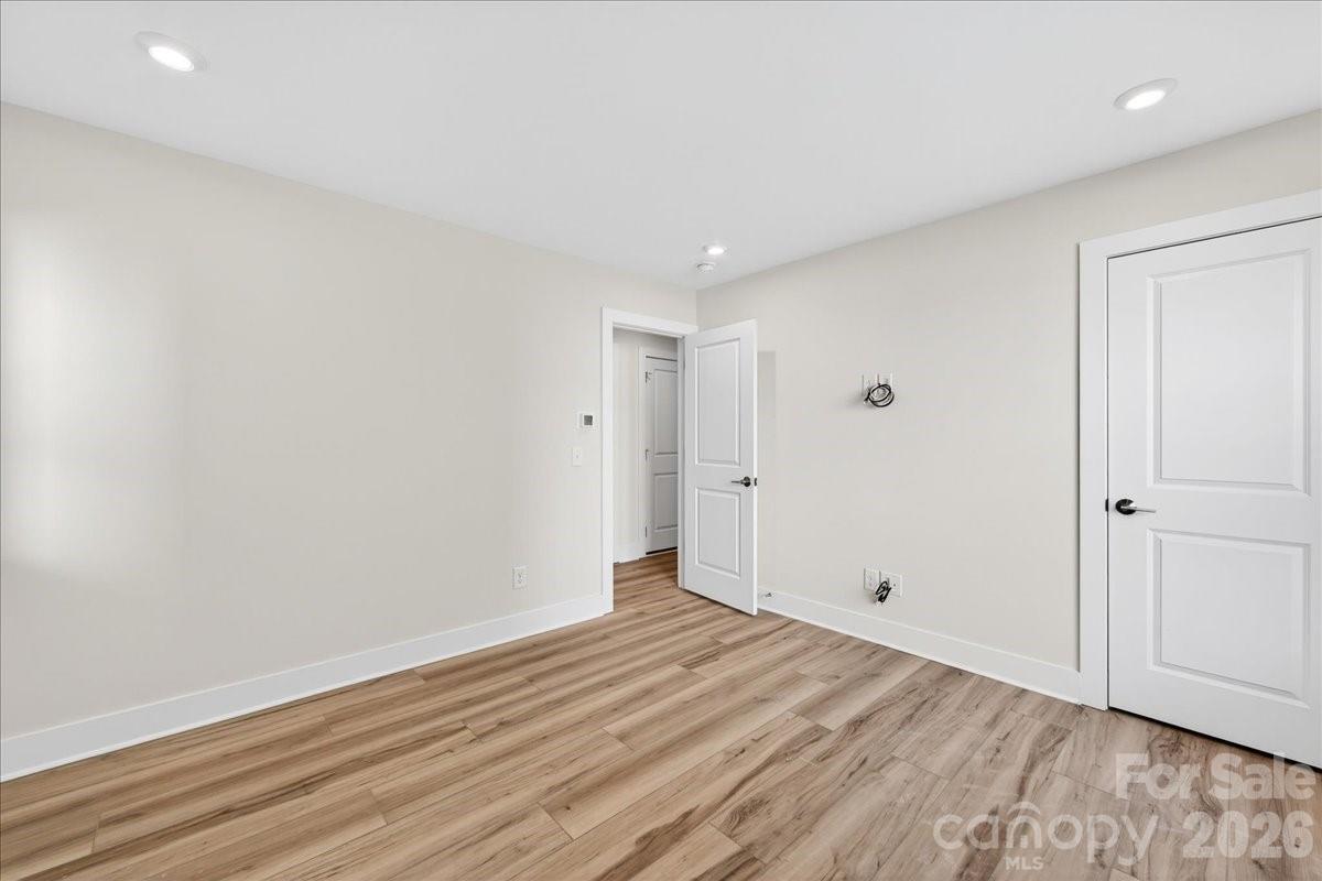 6022 Pivot Court — Charlotte