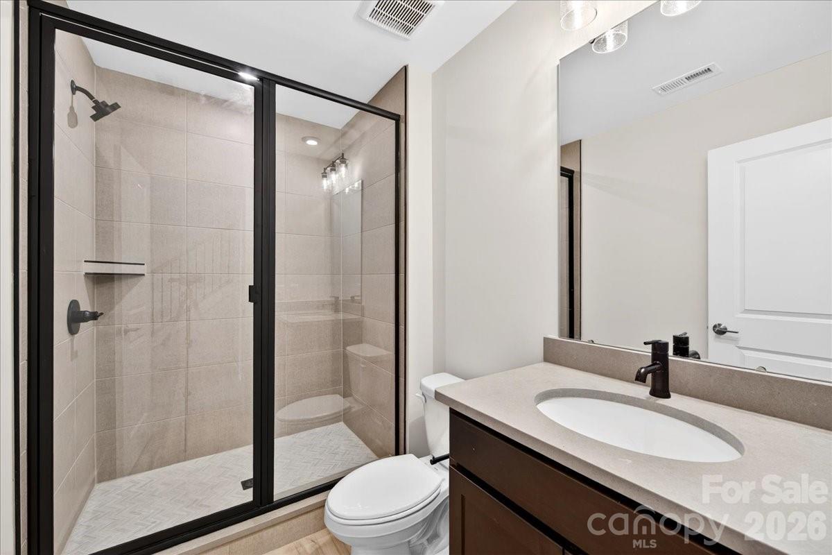 6022 Pivot Court — Charlotte
