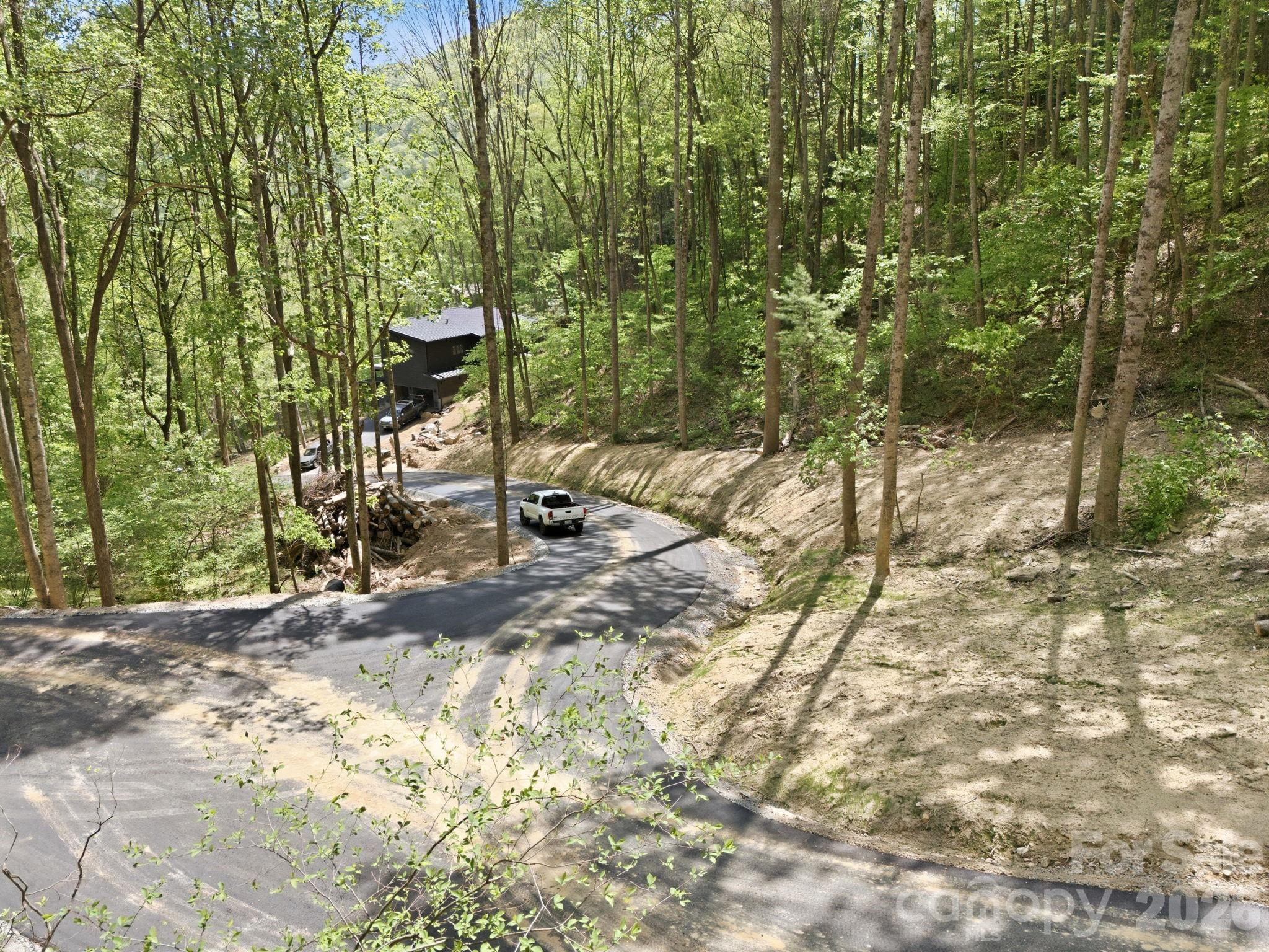 122 Running Deer Lane — Mars Hill