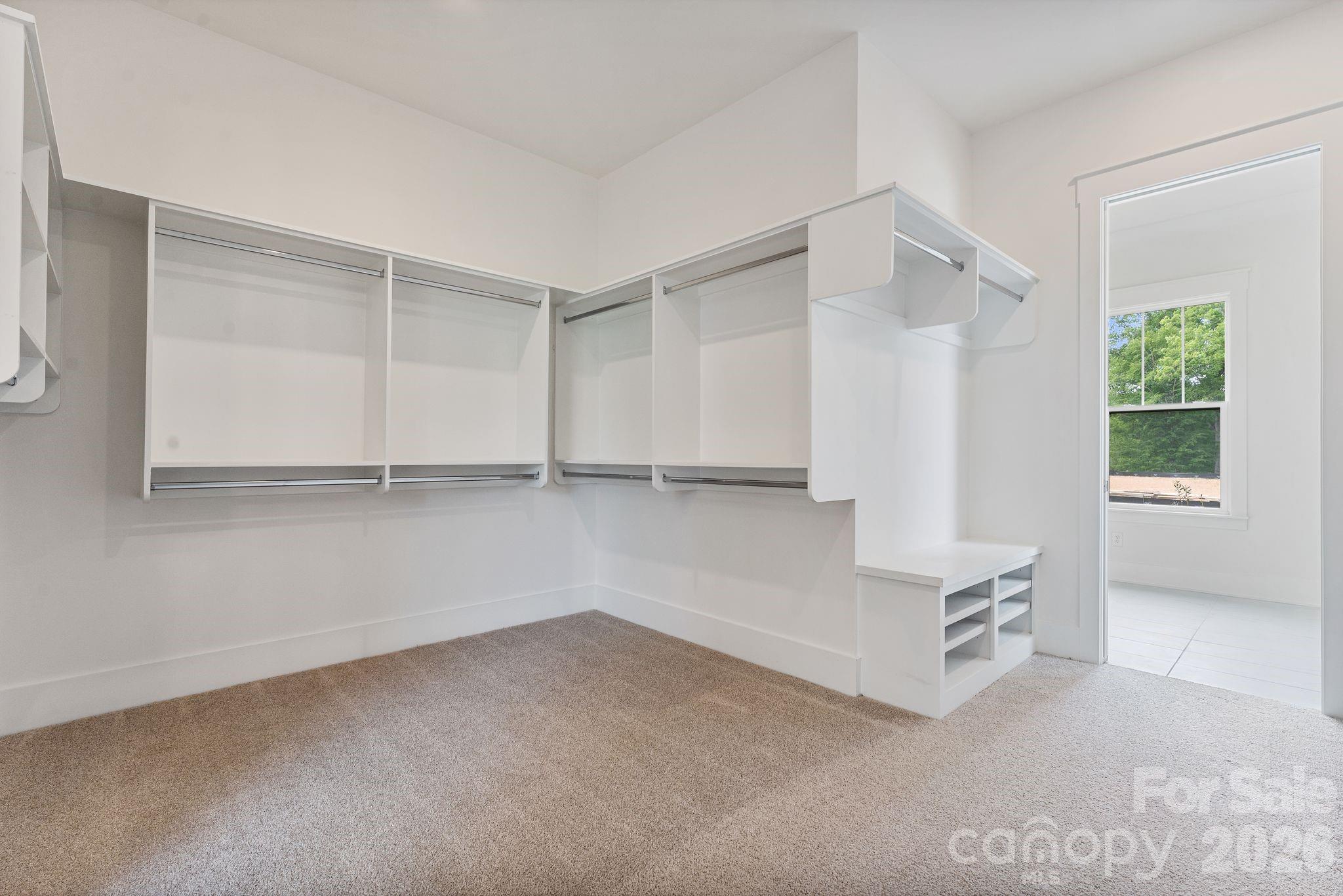 631 Lochaven Road — Waxhaw