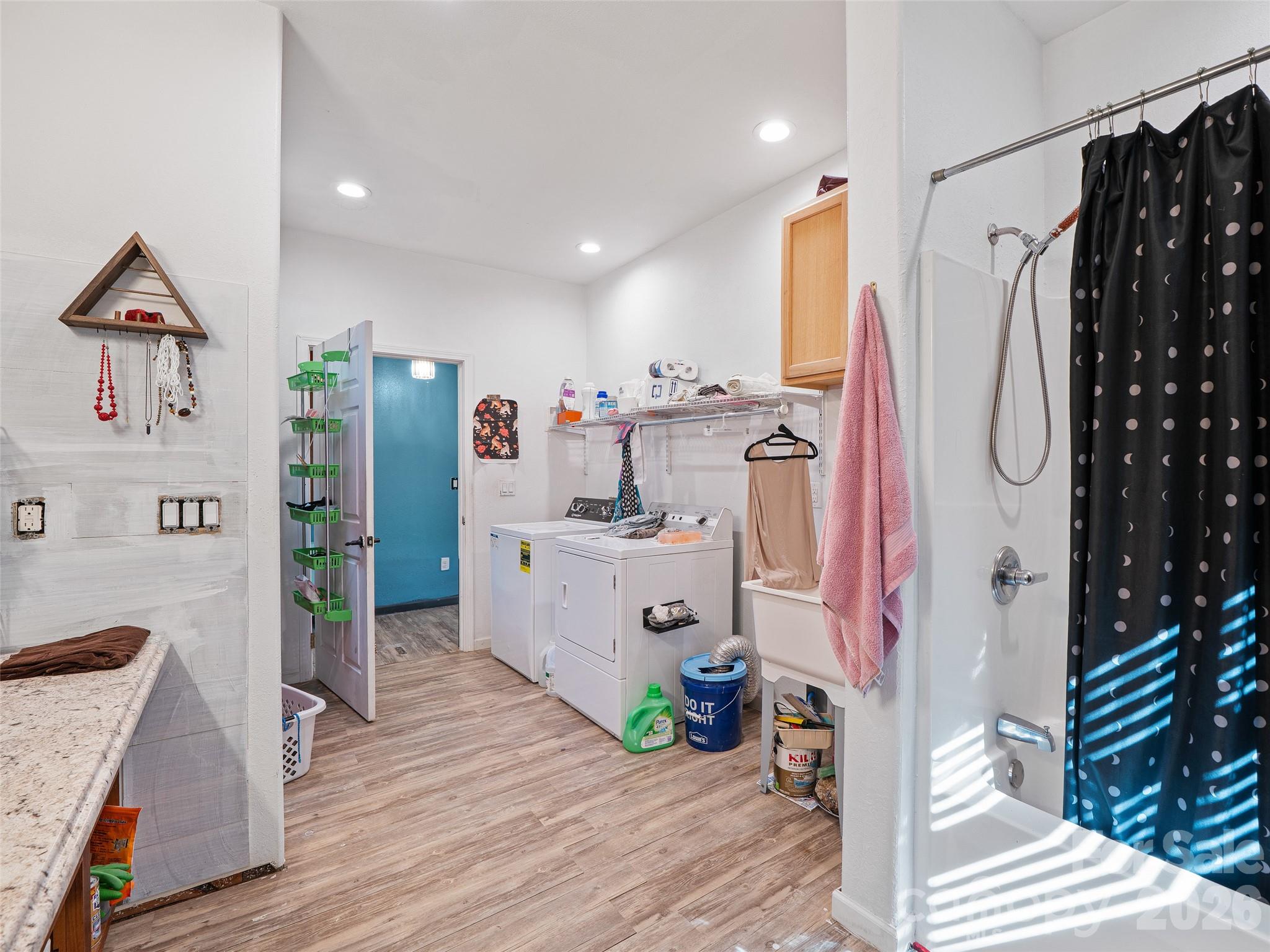 219 Raven Rock Lane — Burnsville