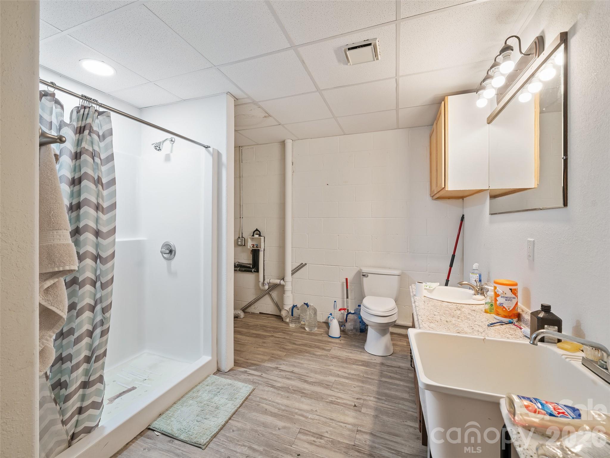 219 Raven Rock Lane — Burnsville
