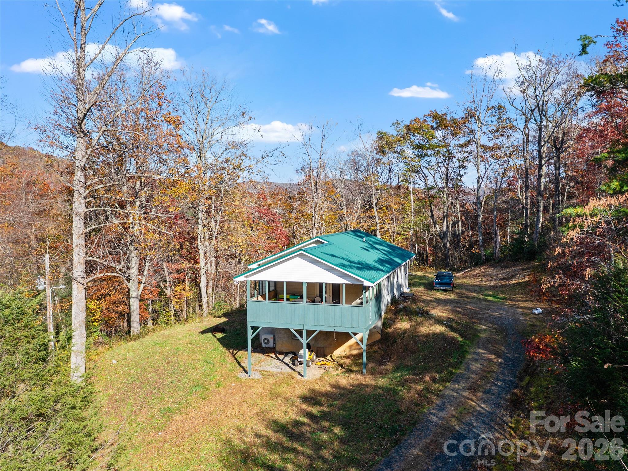 219 Raven Rock Lane — Burnsville