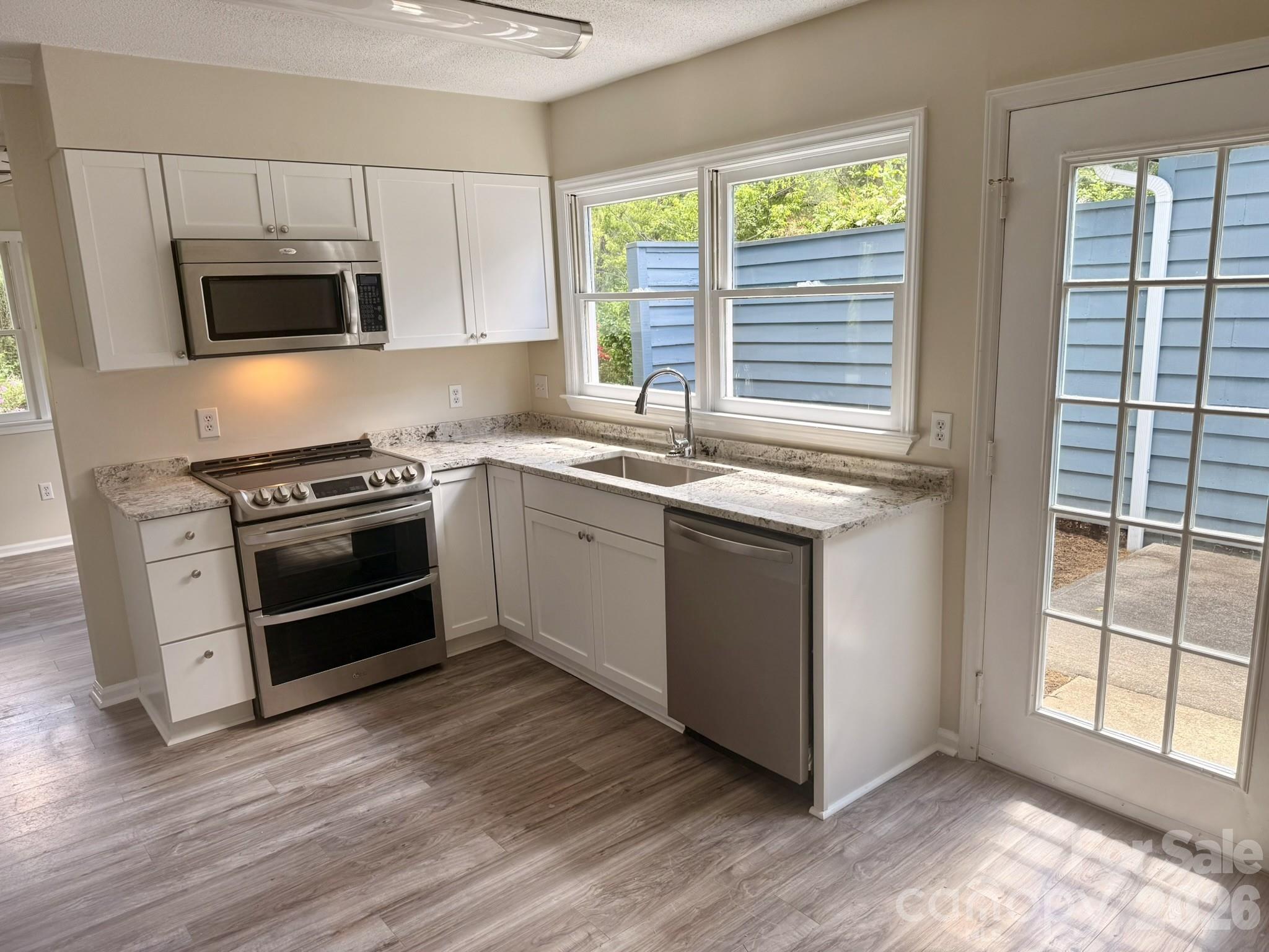 10 Laurel Place Drive — Asheville