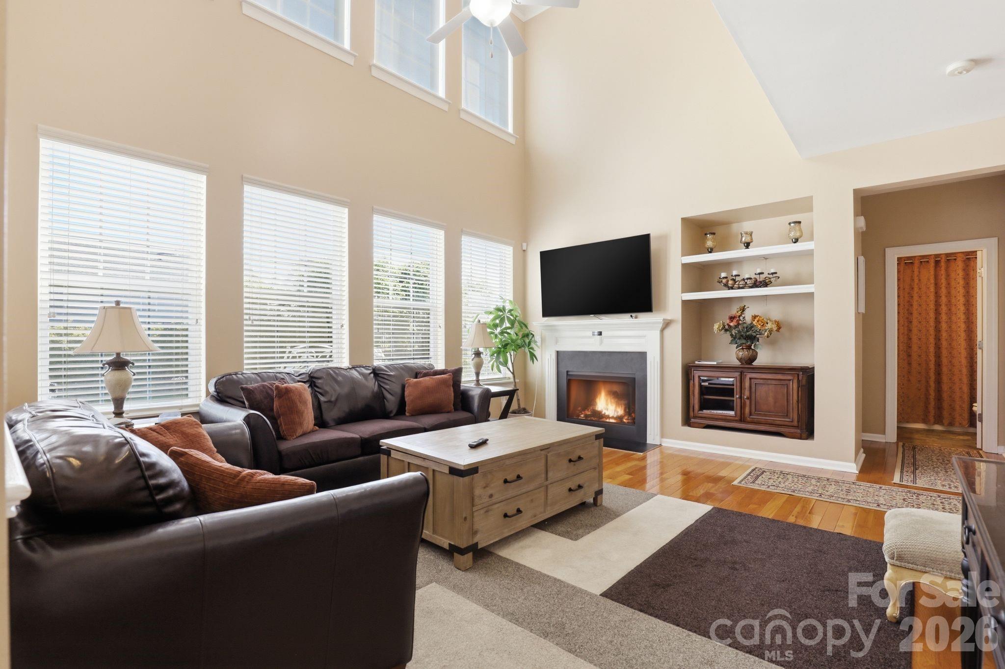 10122 Whiteburn Court — Charlotte