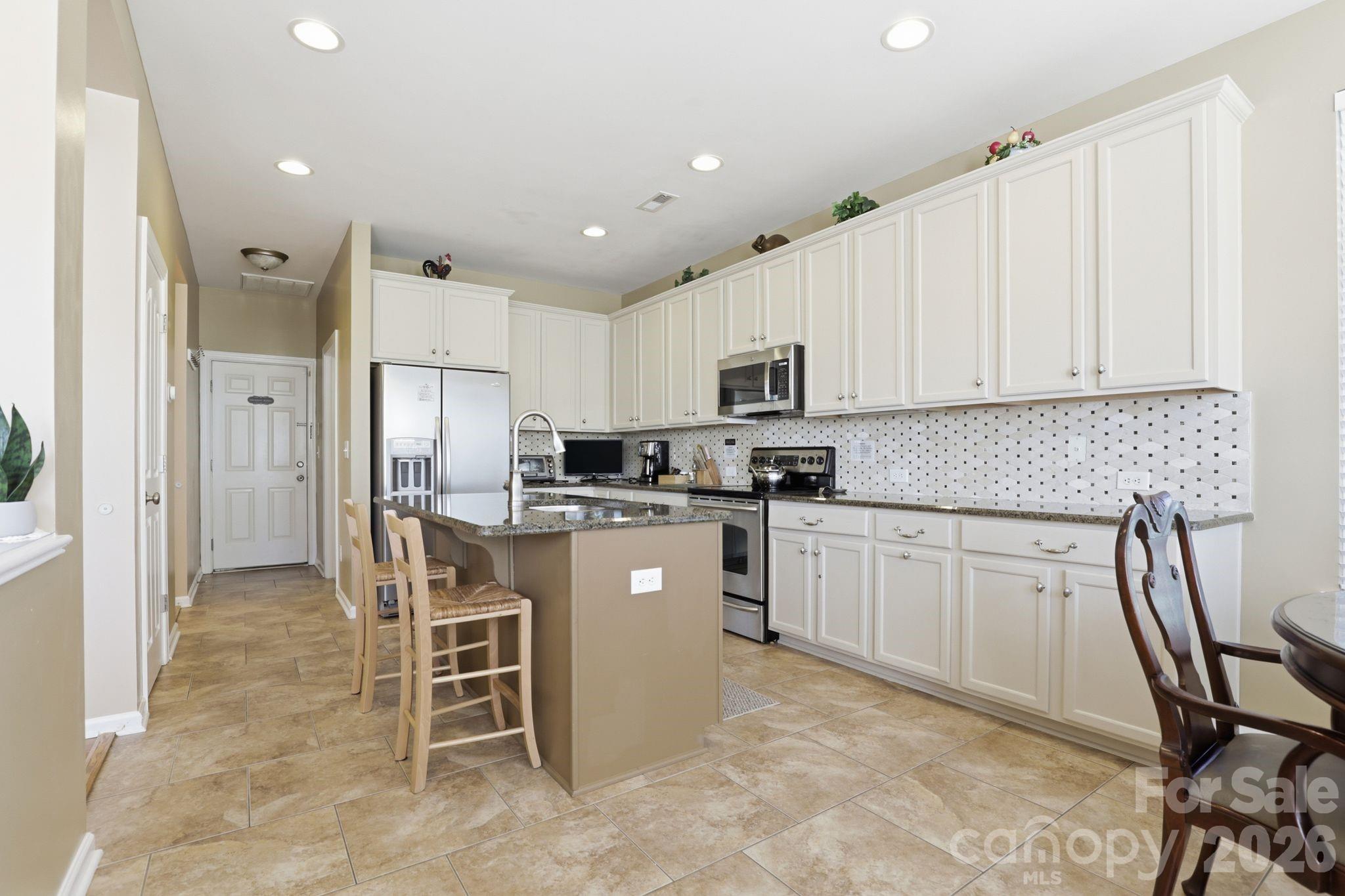 10122 Whiteburn Court — Charlotte