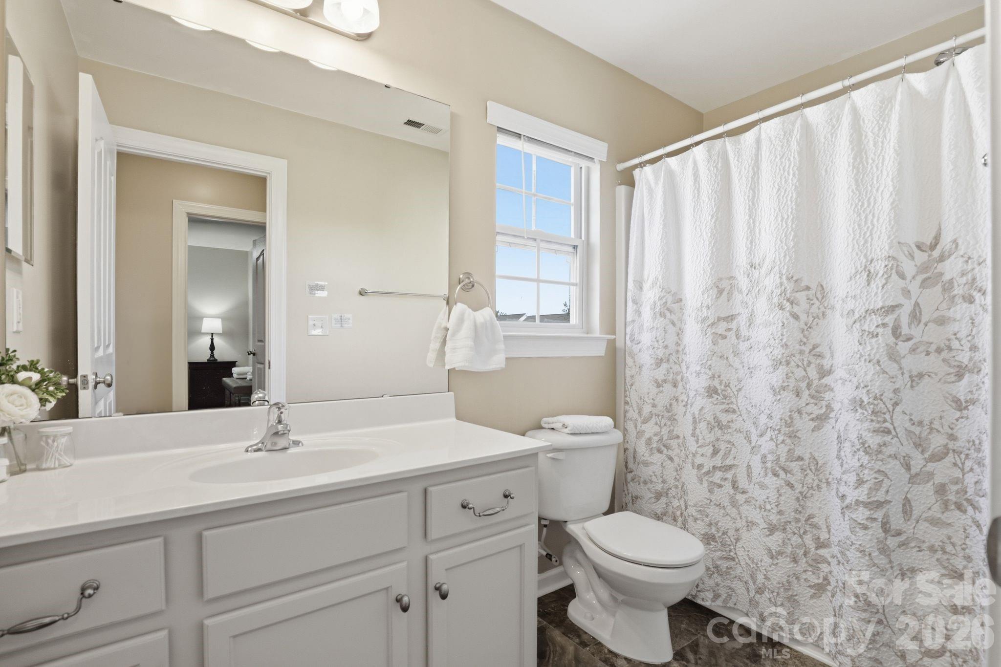 10122 Whiteburn Court — Charlotte
