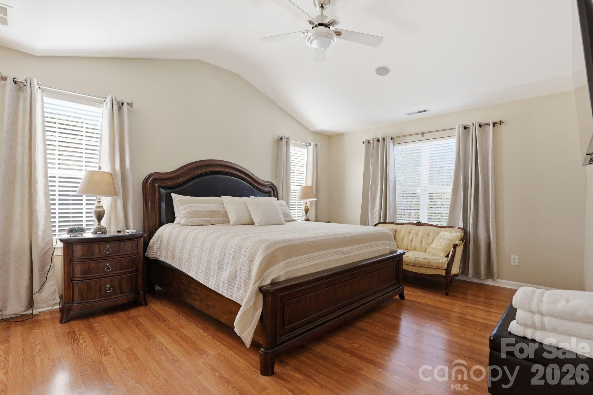 10122 Whiteburn Court — Charlotte