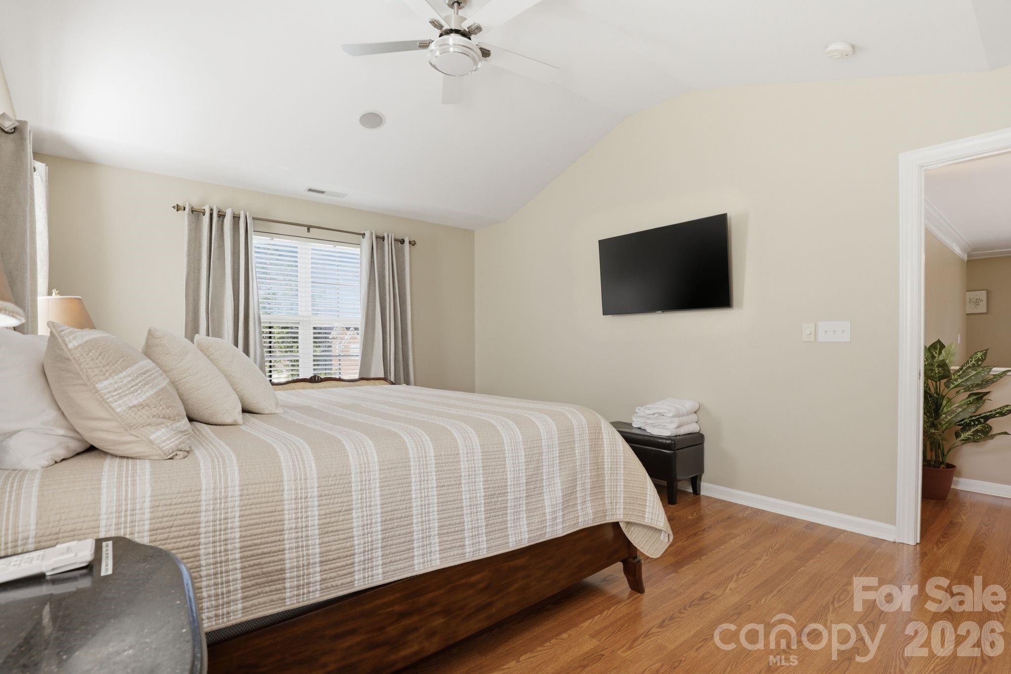 10122 Whiteburn Court — Charlotte