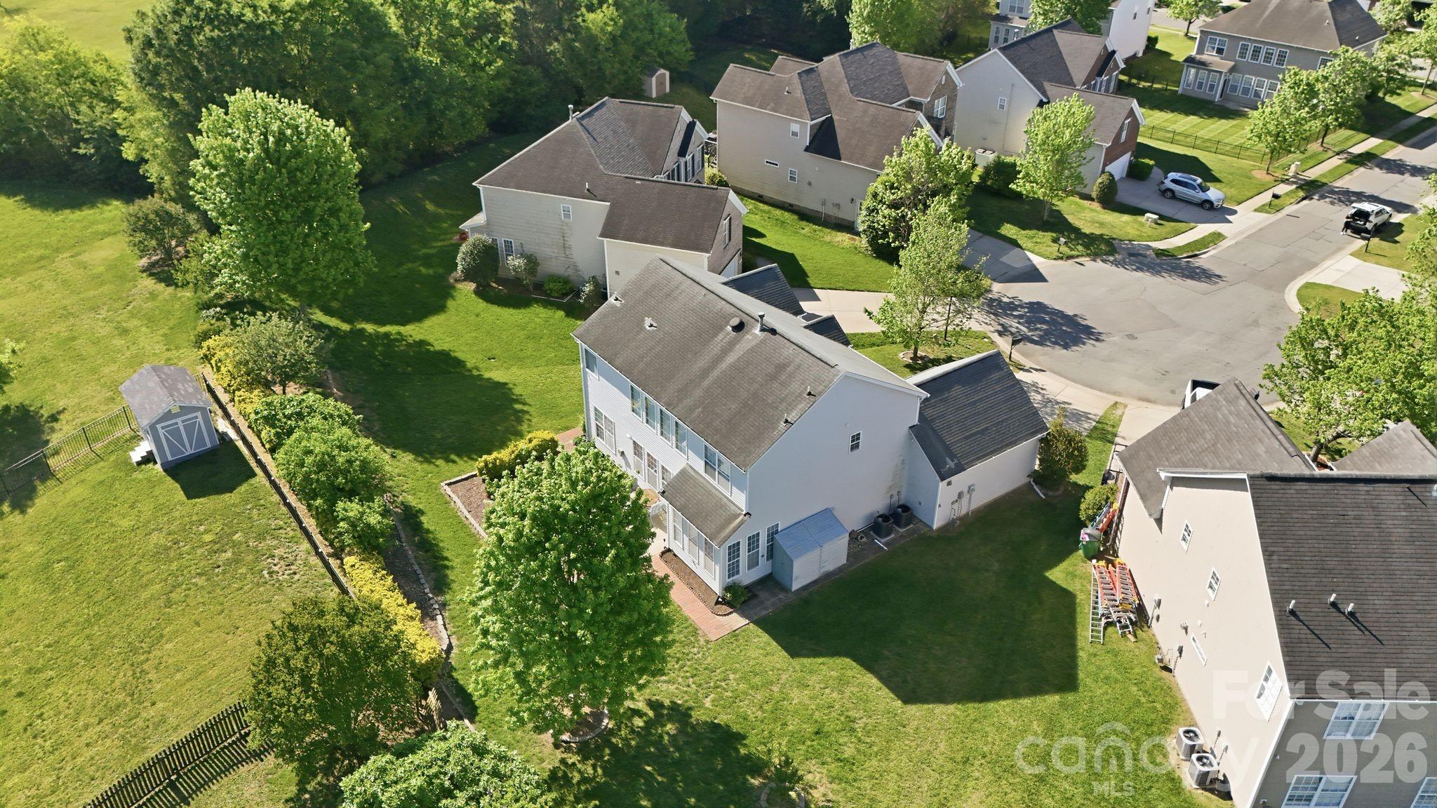 10122 Whiteburn Court — Charlotte