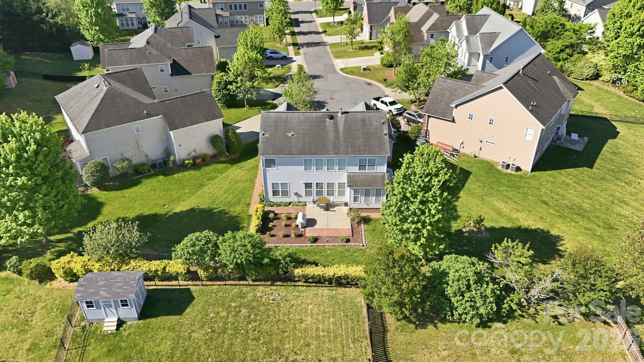 10122 Whiteburn Court — Charlotte