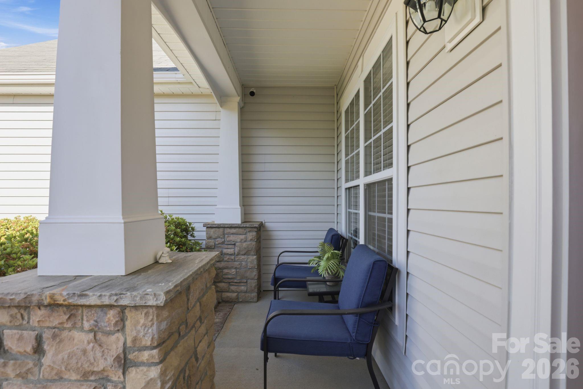 10122 Whiteburn Court — Charlotte