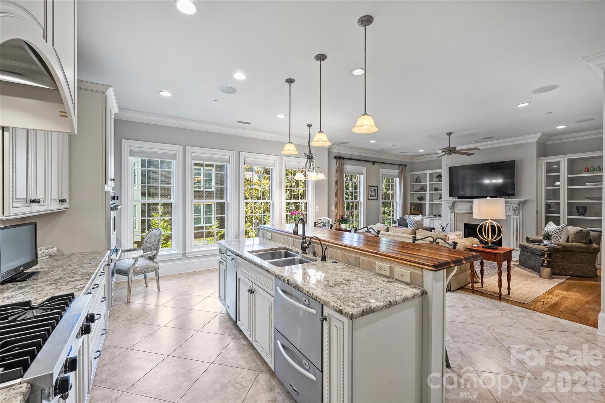 2210 Roswell Avenue #204 — Charlotte