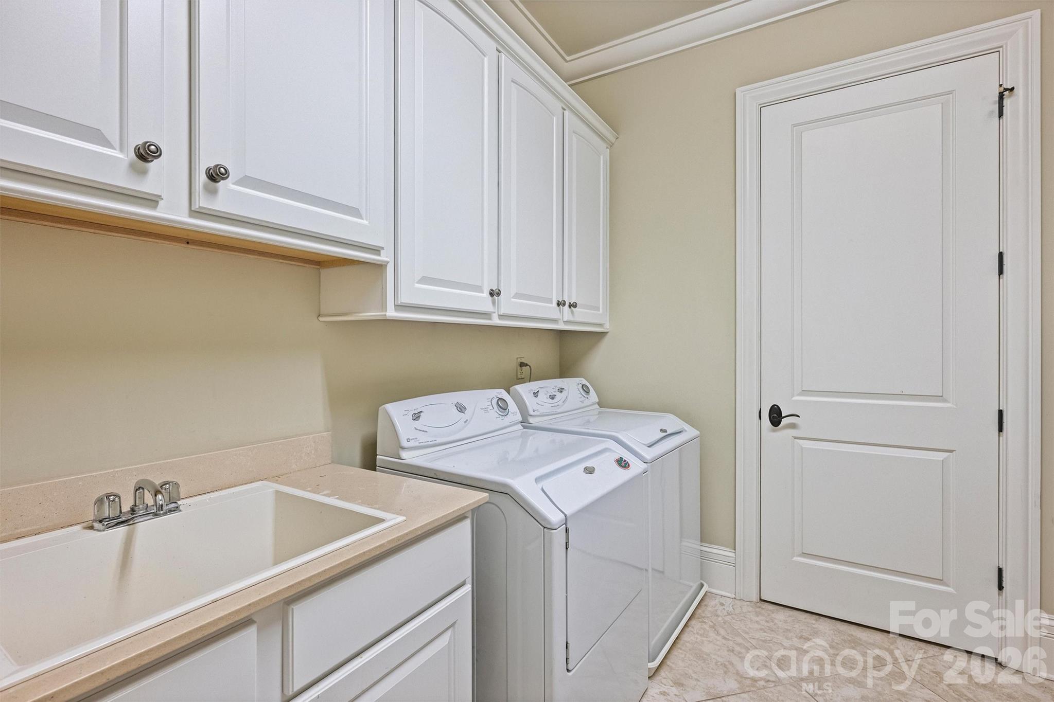 2210 Roswell Avenue #204 — Charlotte