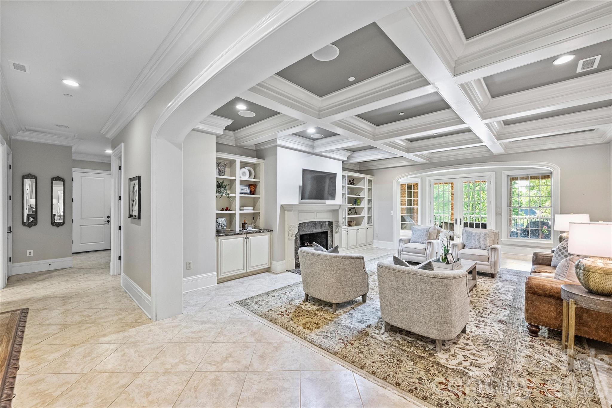 2210 Roswell Avenue #204 — Charlotte