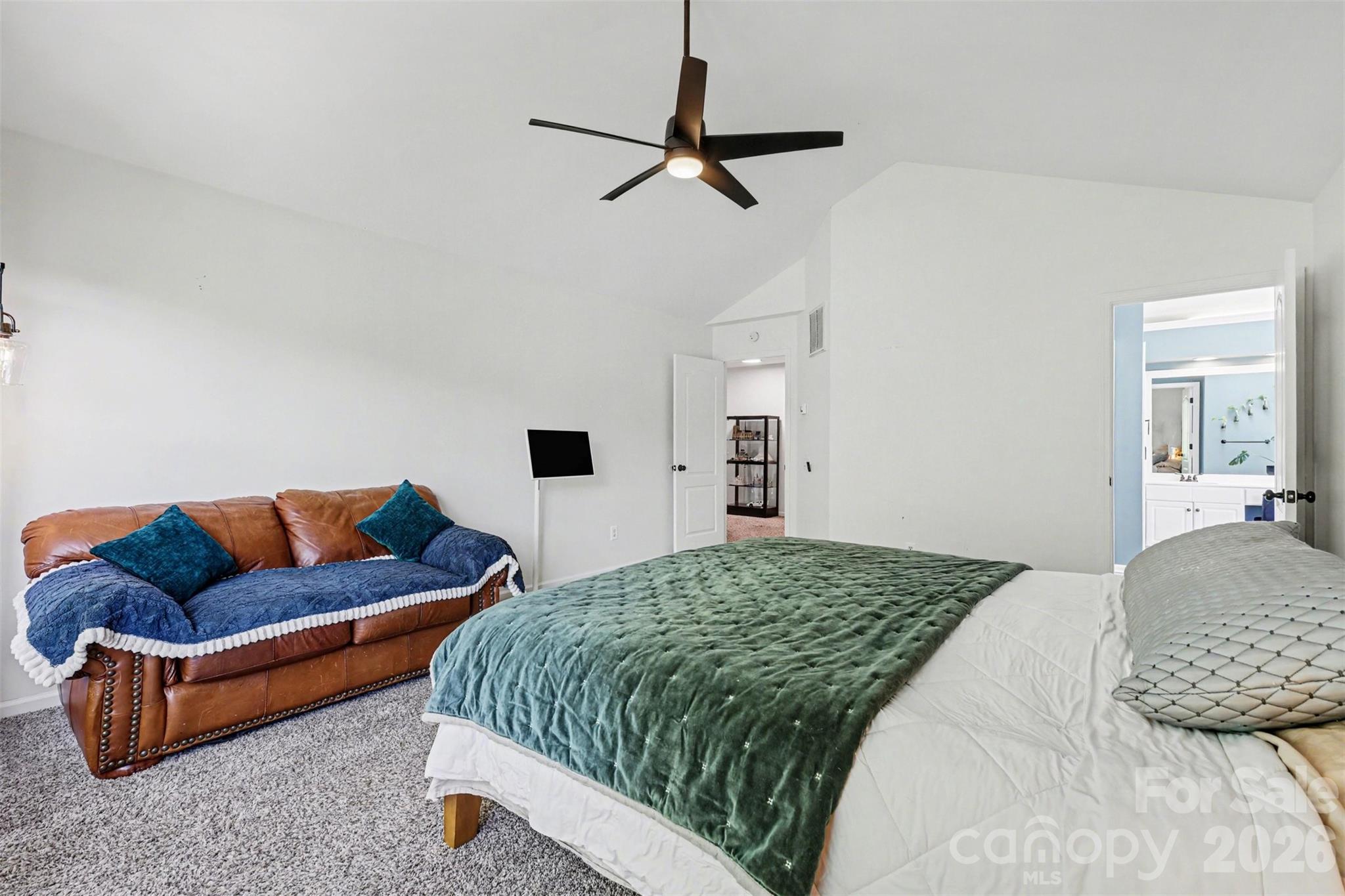 6213 Knightsgate Court — Charlotte
