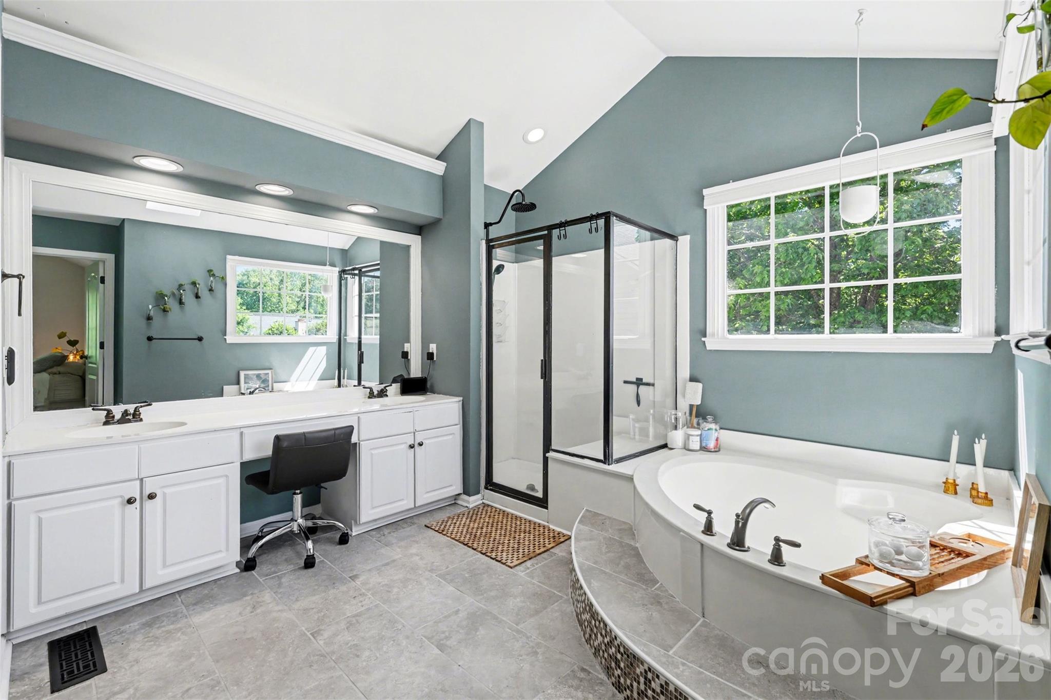 6213 Knightsgate Court — Charlotte
