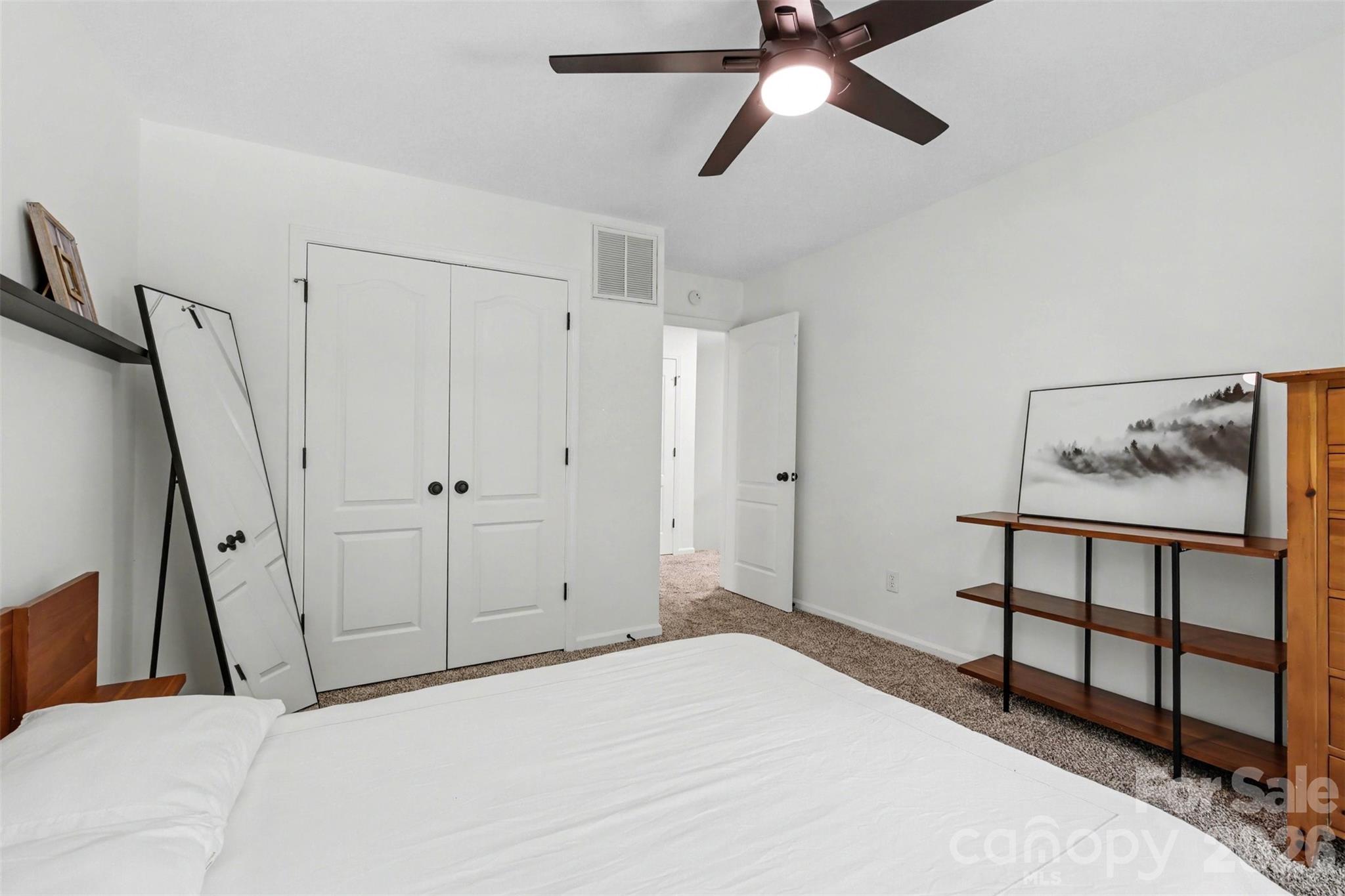 6213 Knightsgate Court — Charlotte