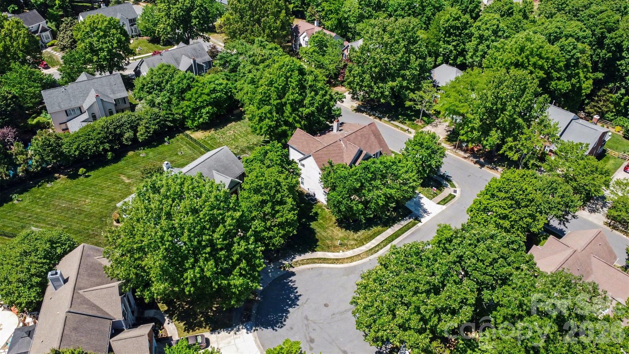 6213 Knightsgate Court — Charlotte