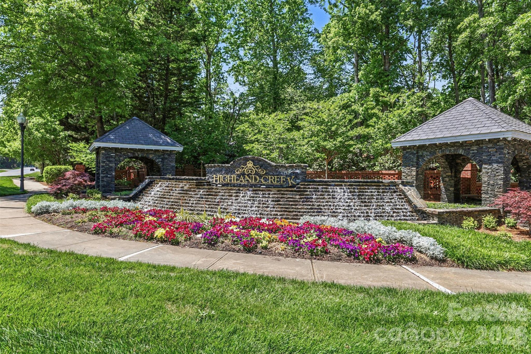 6213 Knightsgate Court — Charlotte