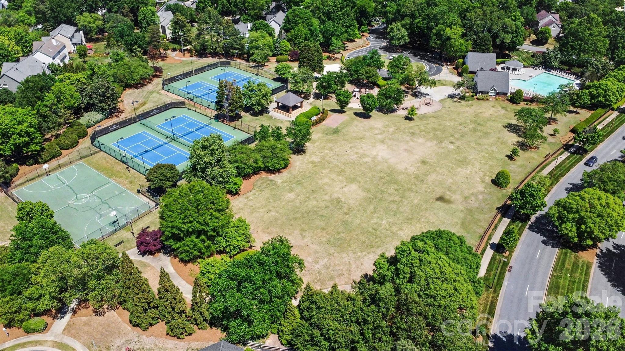 6213 Knightsgate Court — Charlotte