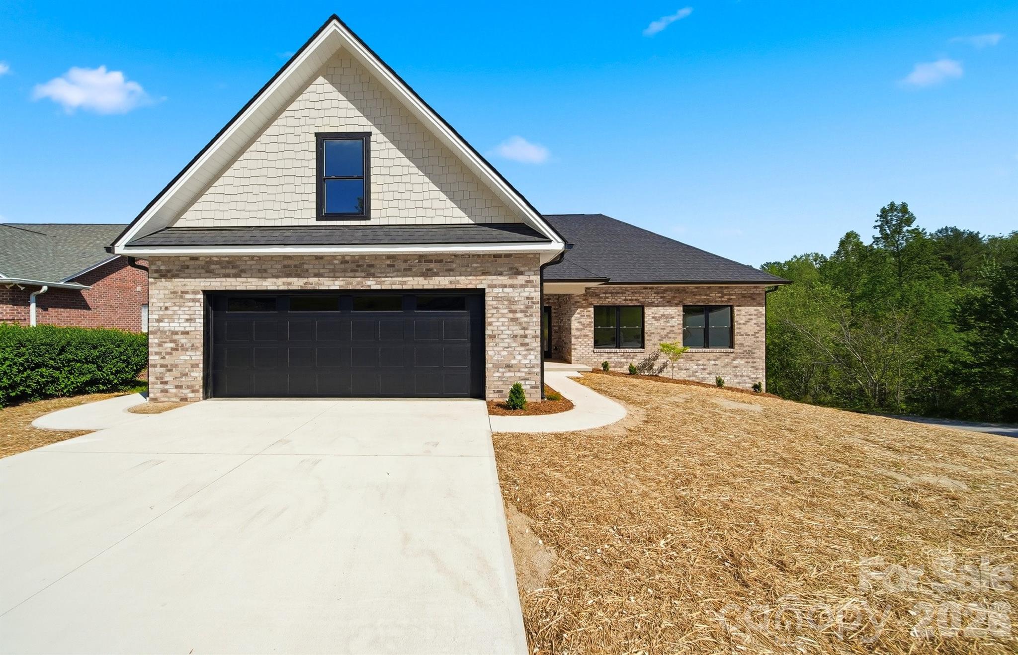 426 Huntington Woods Street SE — Lenoir
