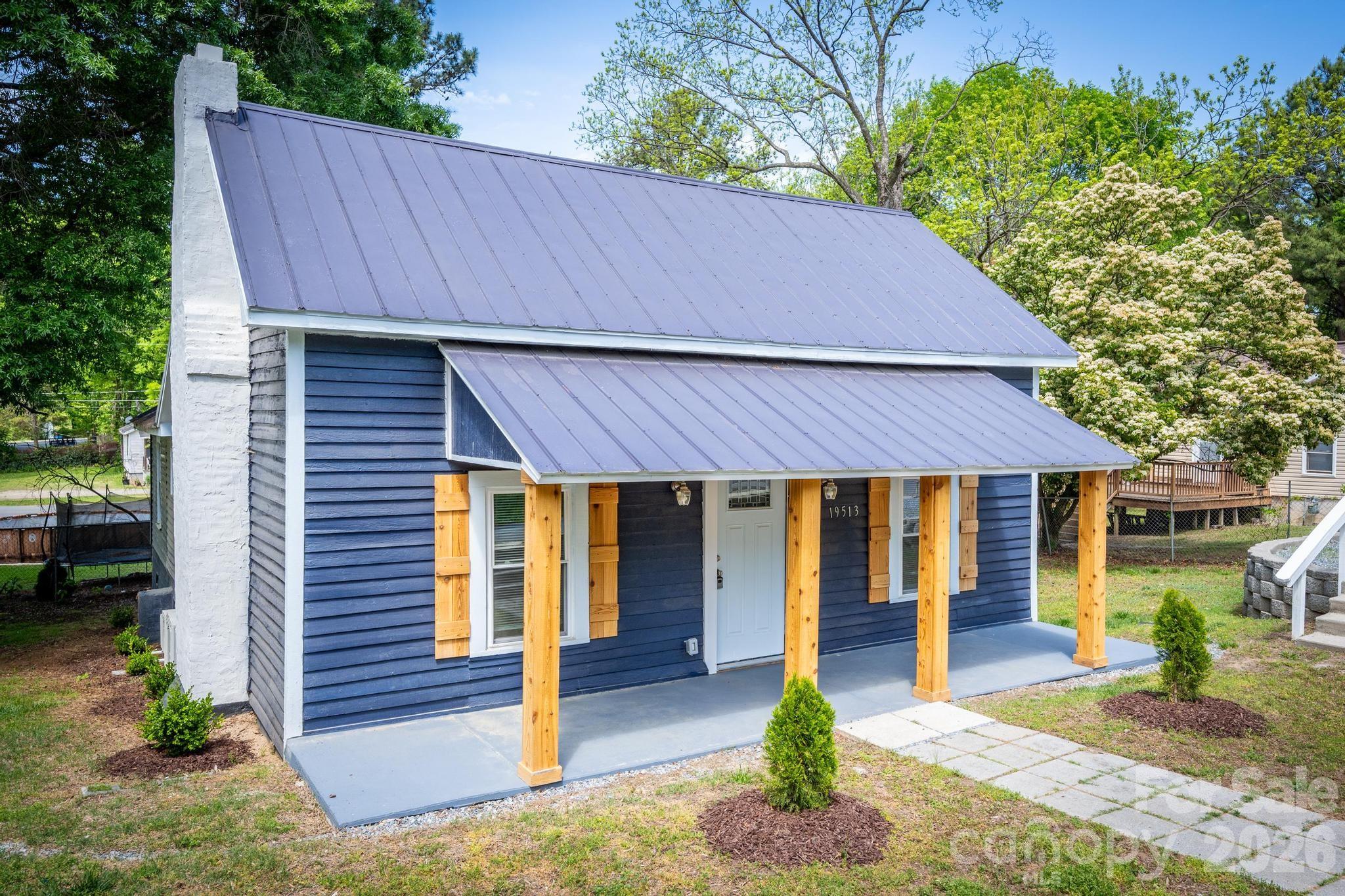 19513 Meridian Street — Cornelius